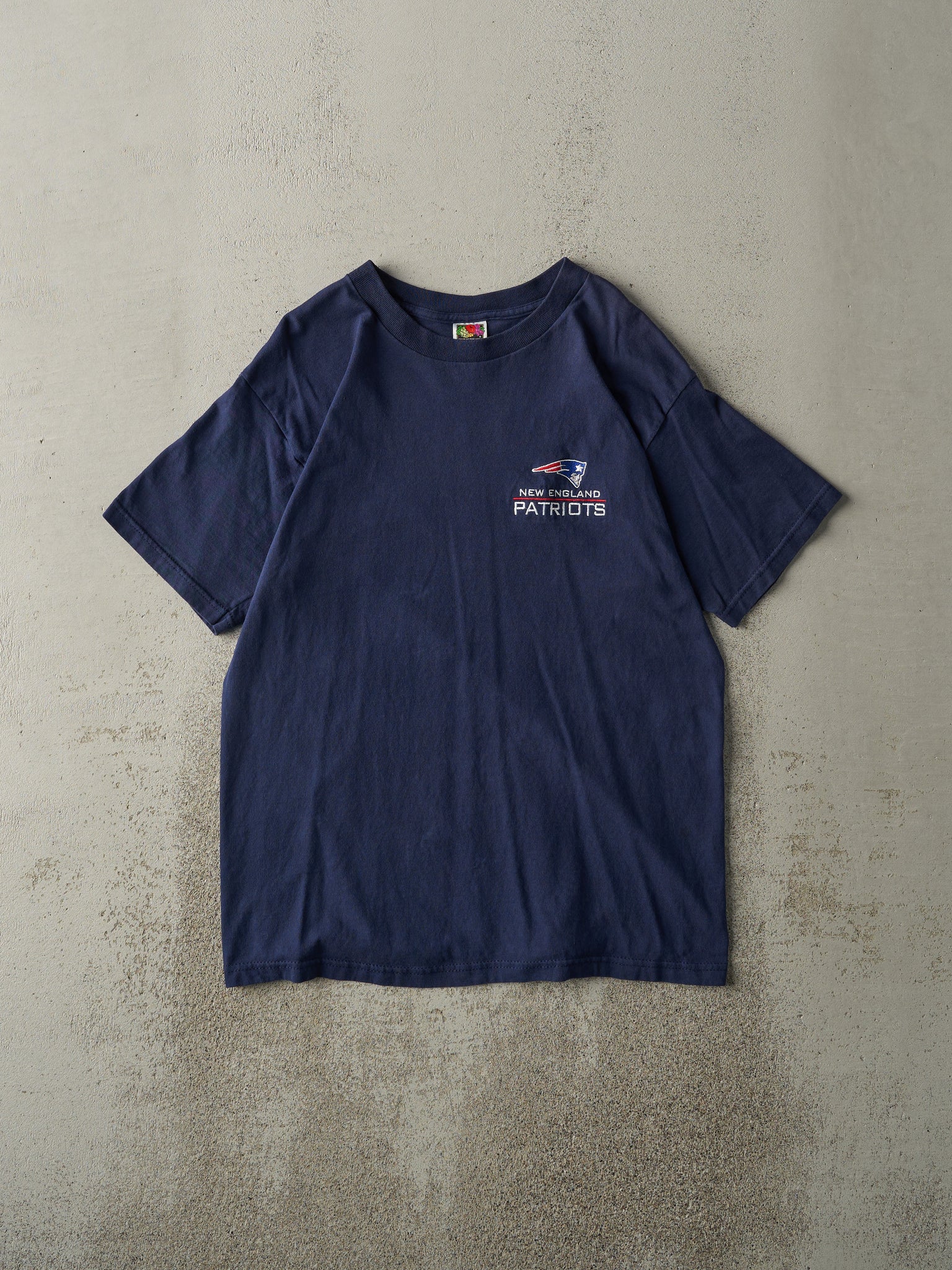 Vintage 90s Navy Blue Embroidered New England Patriots Tee (M)