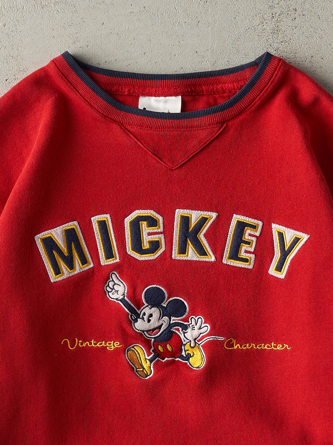 Vintage Y2K Red Embroidered Mickey Mouse Crewneck (M)