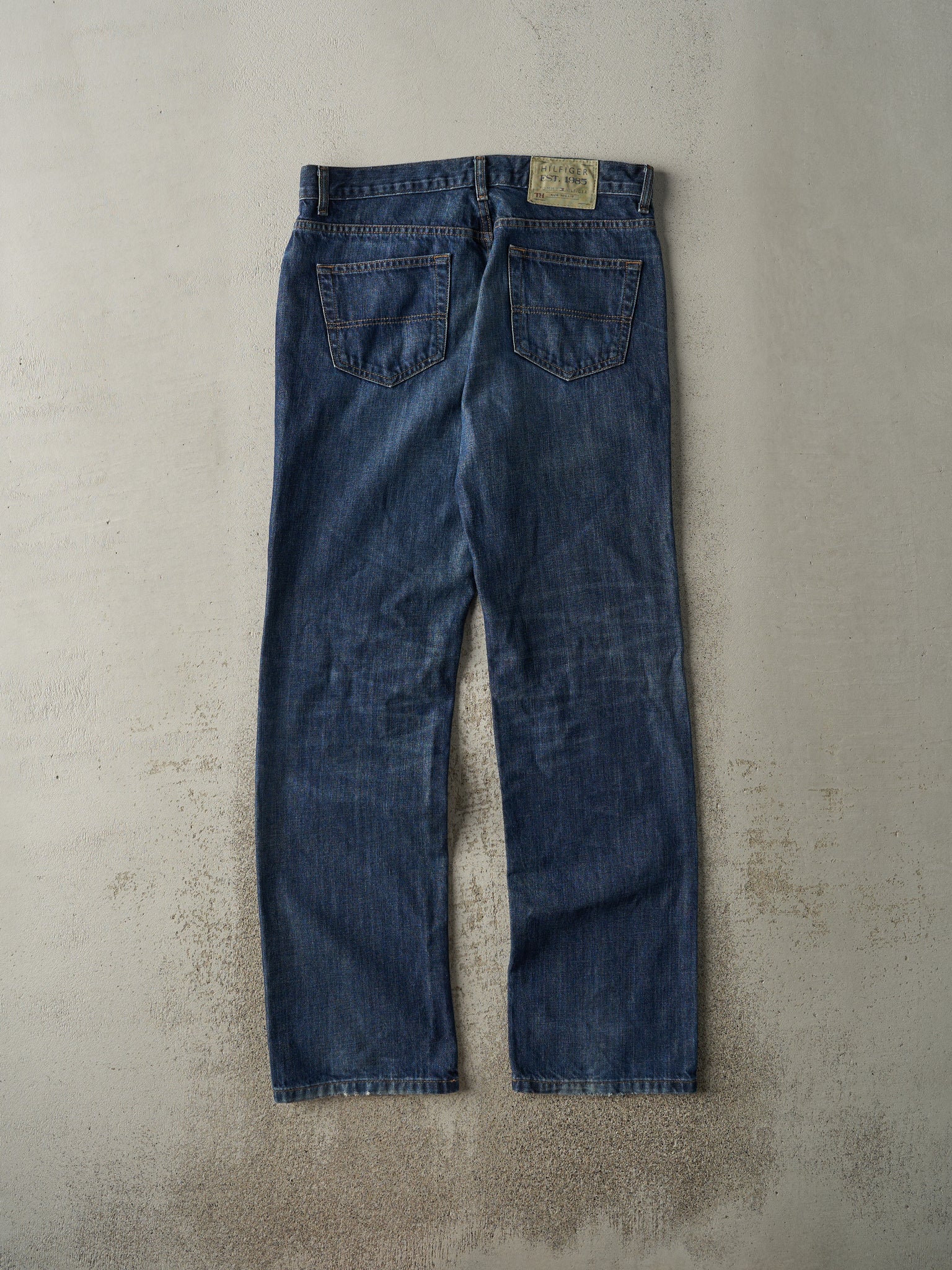 Vintage Y2K Dark Wash Tommy Hilfiger Jeans (34x33)