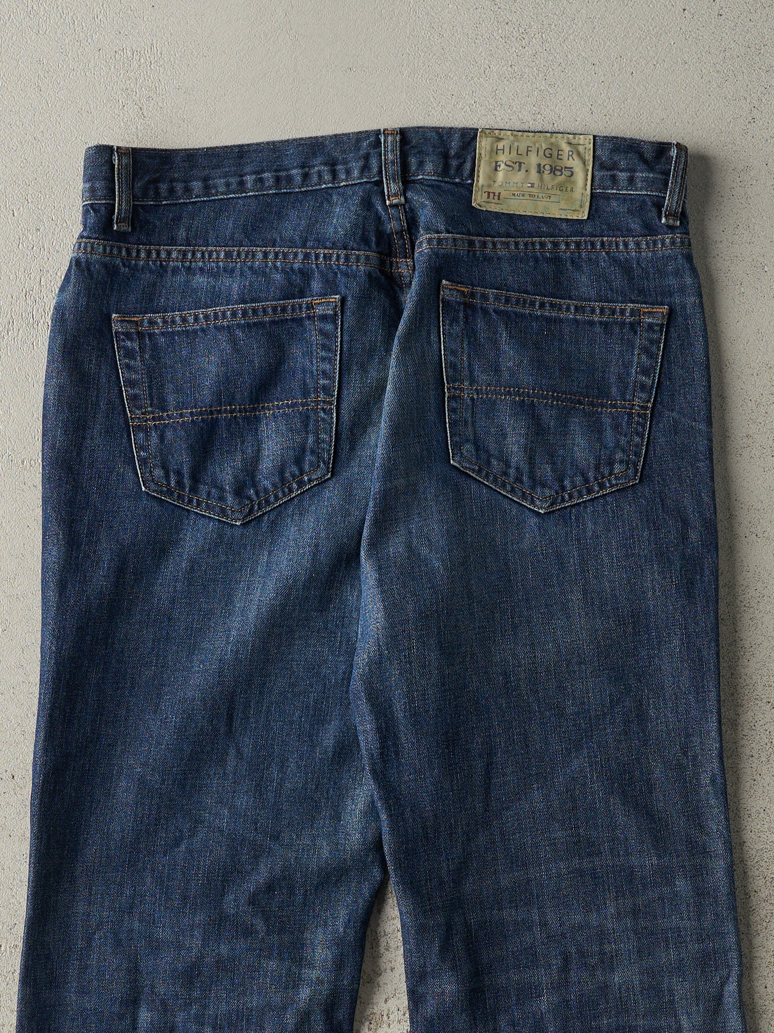 Vintage Y2K Dark Wash Tommy Hilfiger Jeans (34x33)