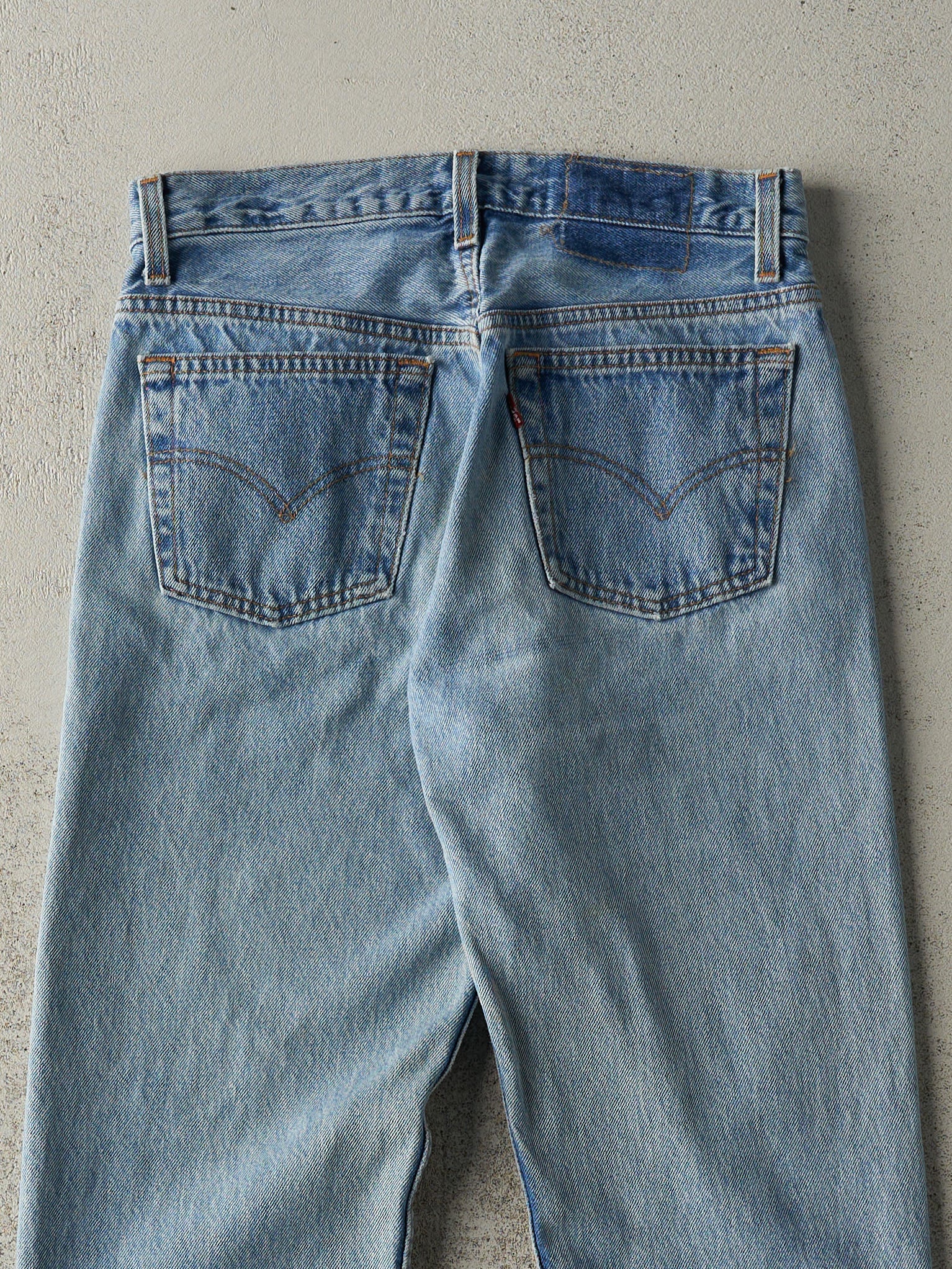 Vintage Y2K Light Wash Levi's 501 Jeans (28x27.5)