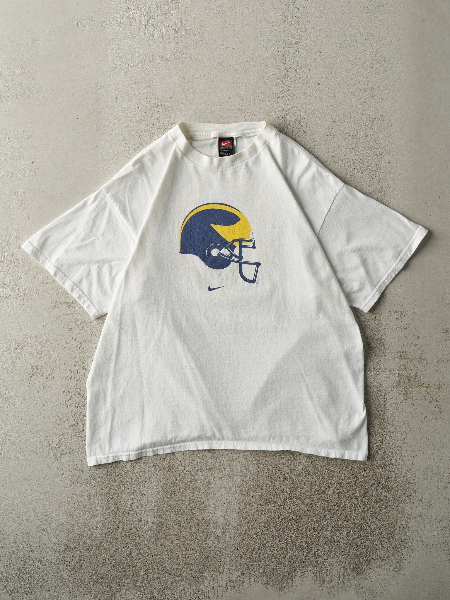 Vintage Y2K White Michigan Wolverines Nike Swoosh Tee (M)
