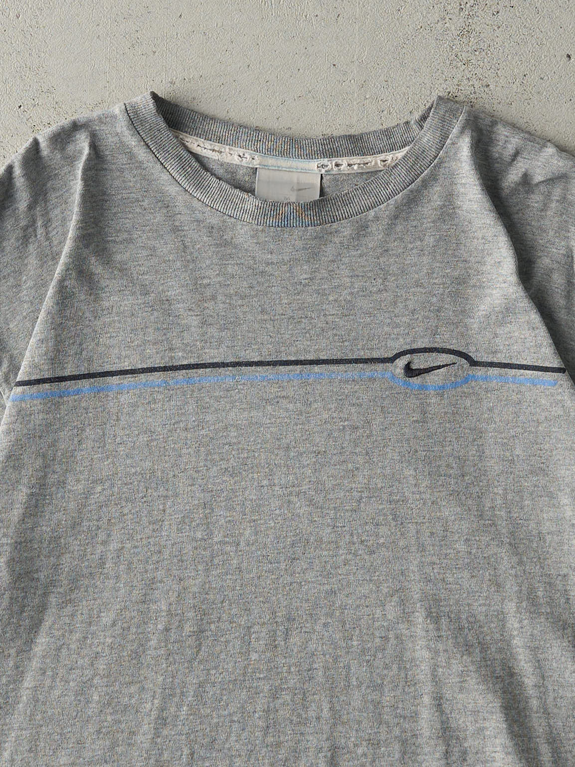 Vintage Y2K Grey Nike Embroidered Swoosh Tee (S/M)