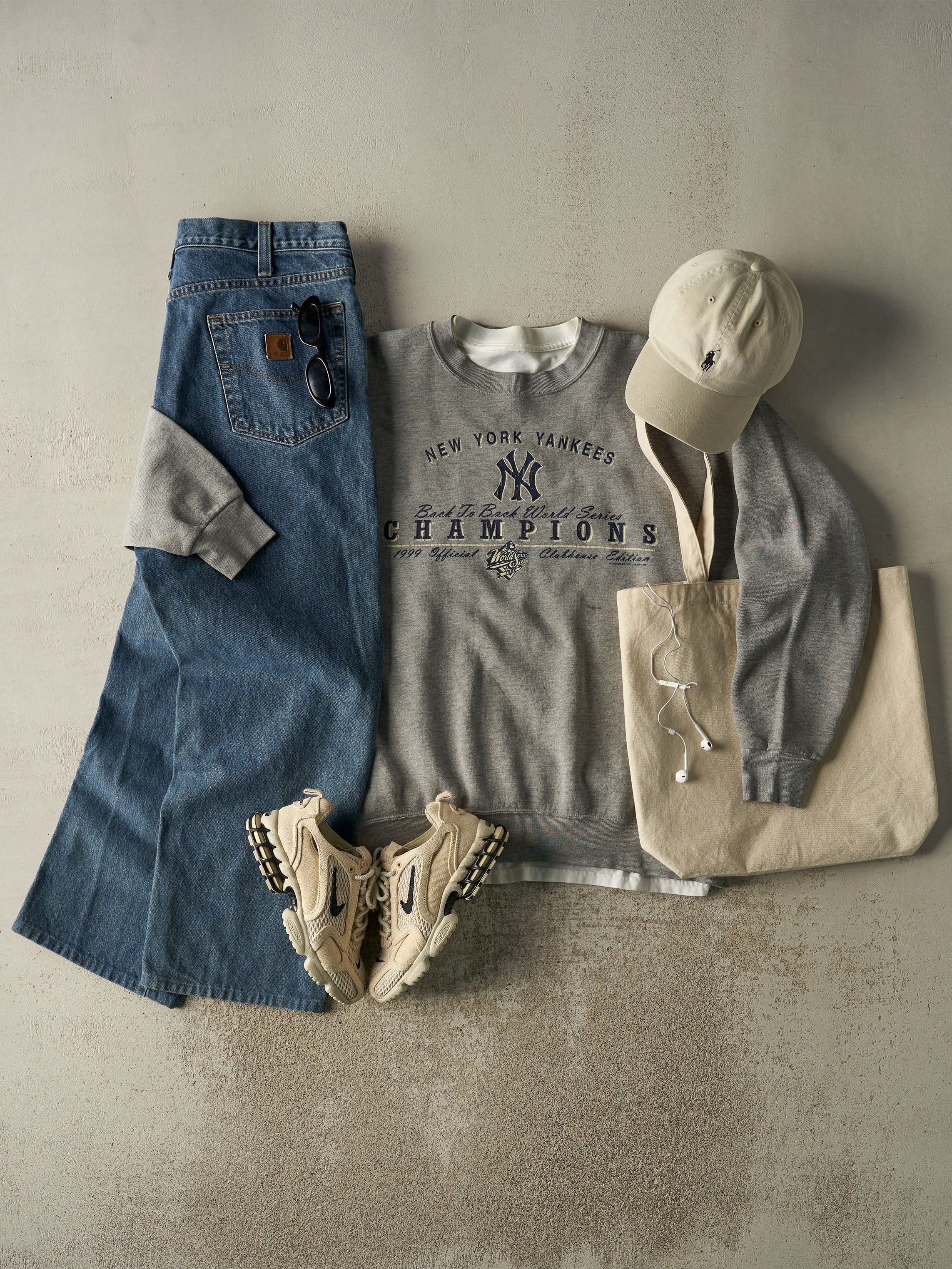 Vintage Y2K Dark Wash Carhartt Jeans (36x28.5)
