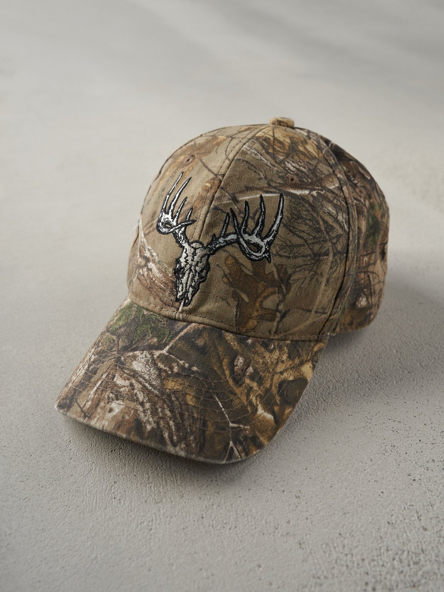 Vintage Y2K Realtree Camo Embroidered Velcro Hat