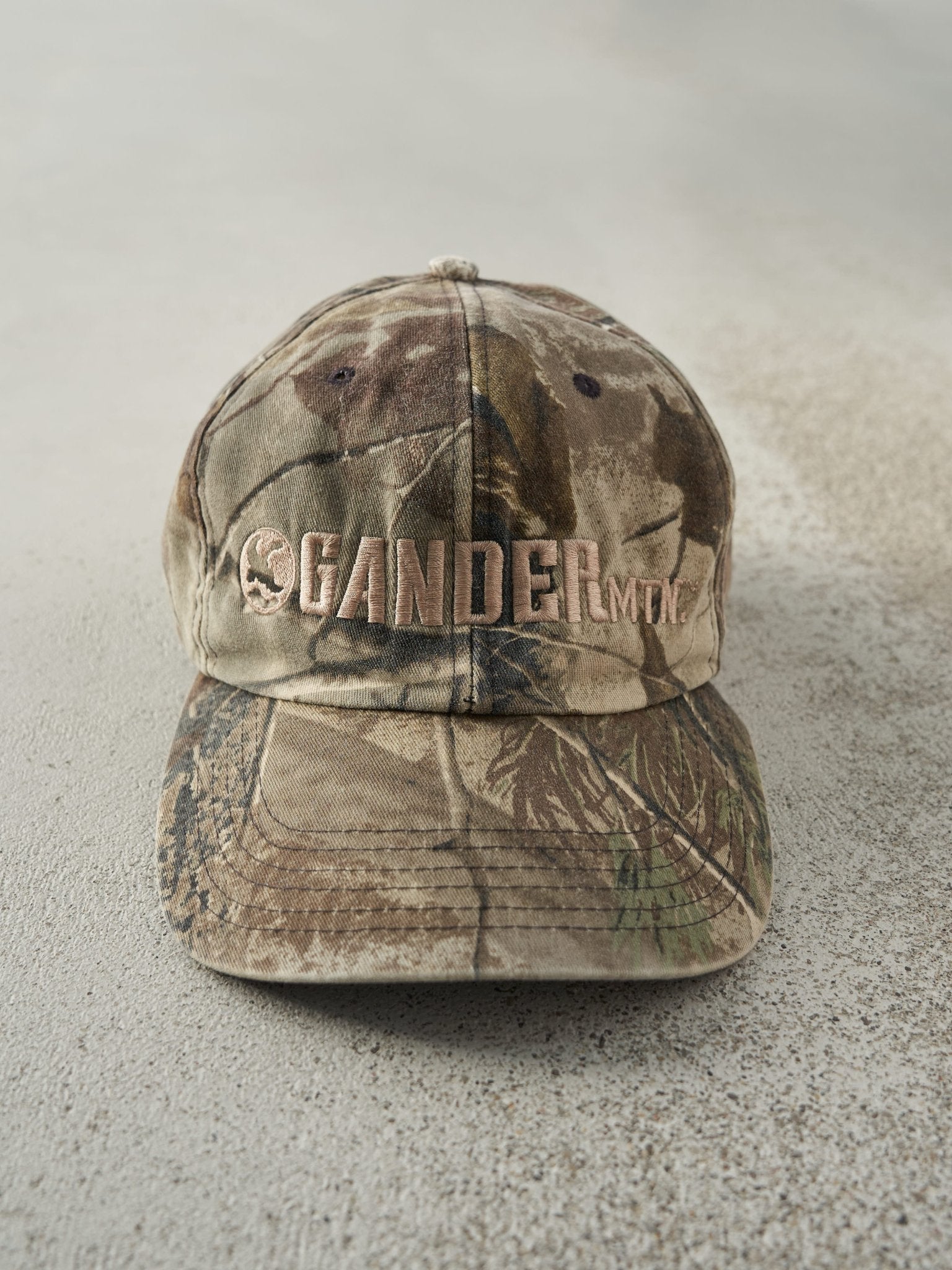 Vintage Y2K Camo Embroidered Gander Mtn. Velcro Hat