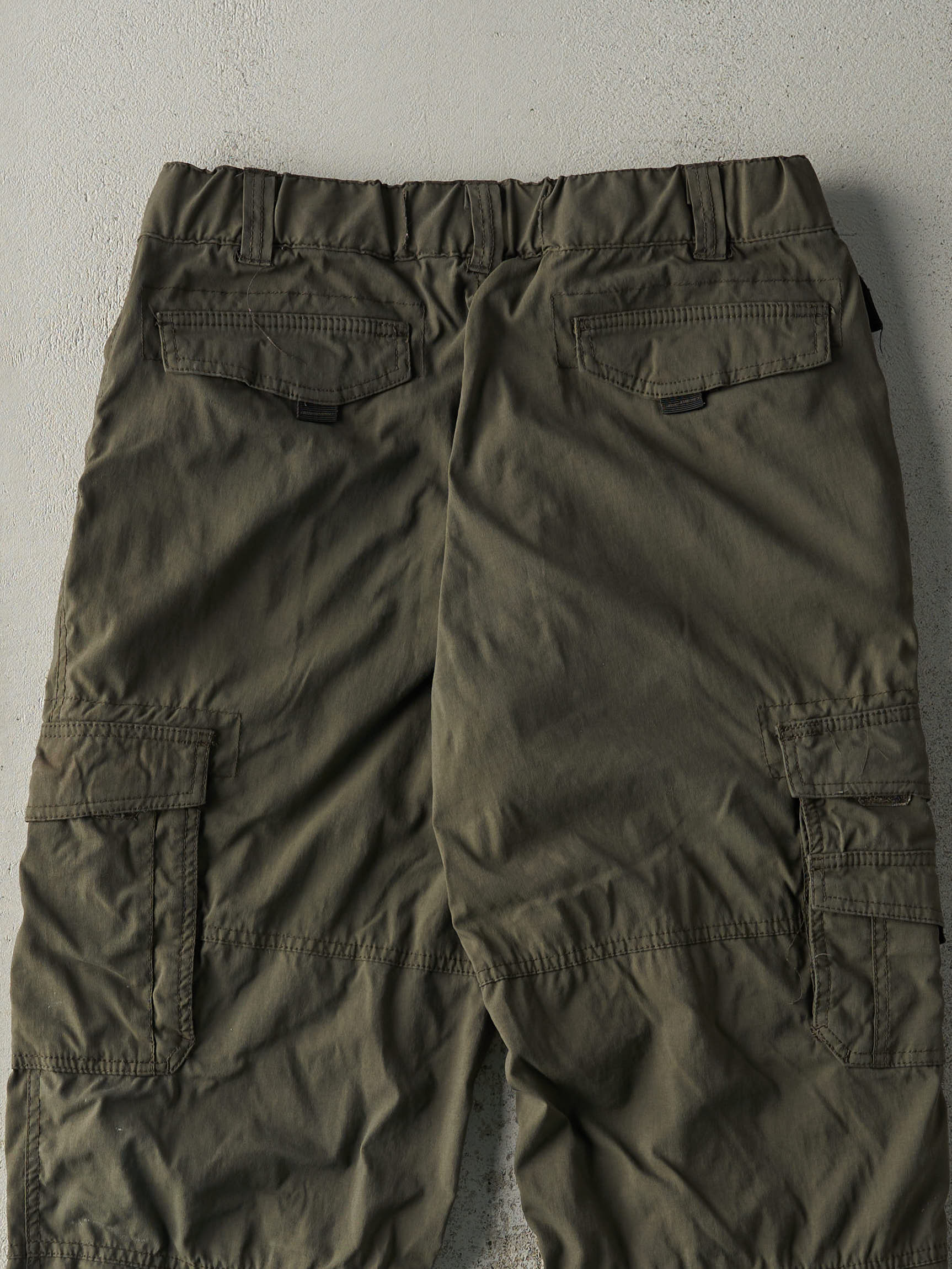 Vintage Y2K Green BC Clothing Cargo Utility Pants (31x29)