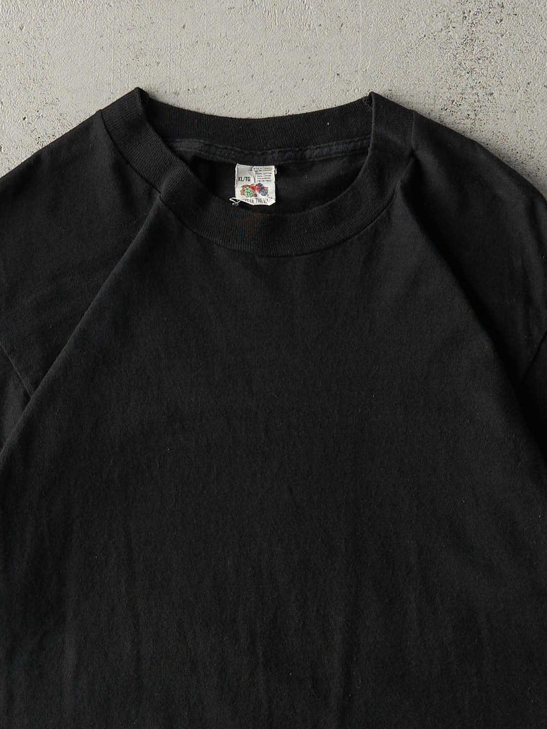 Vintage 90s Black Blank Single Stitch Tee (M)