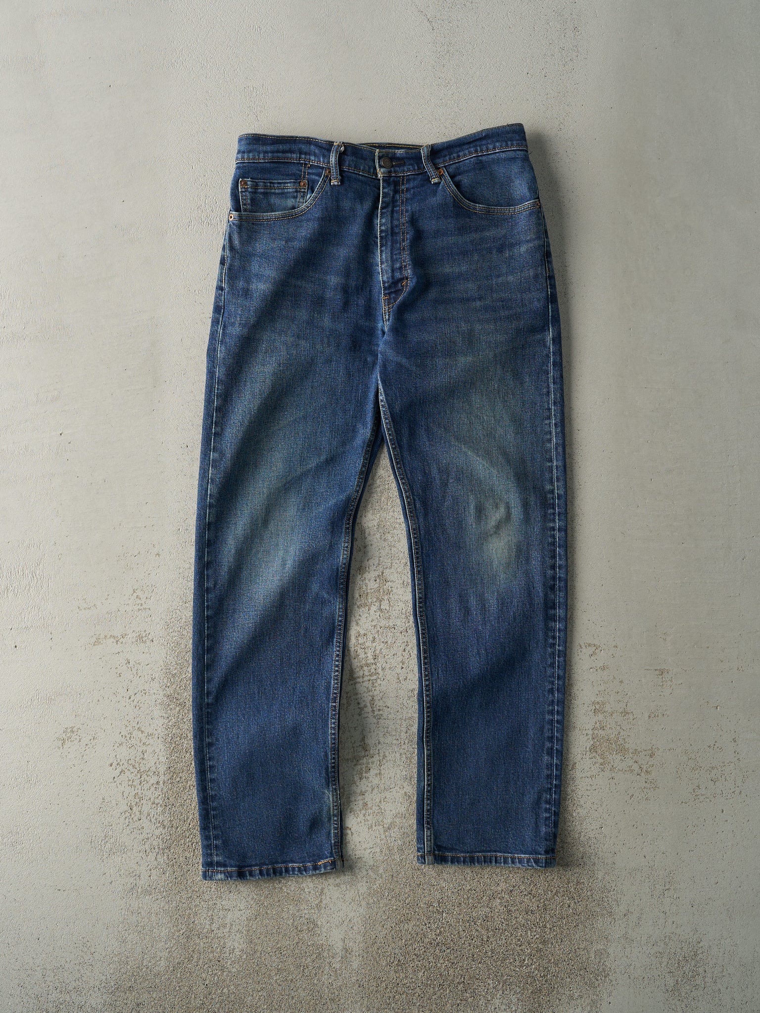 Vintage Y2K Dark Wash Levi's 505 Jeans (33x30.5)