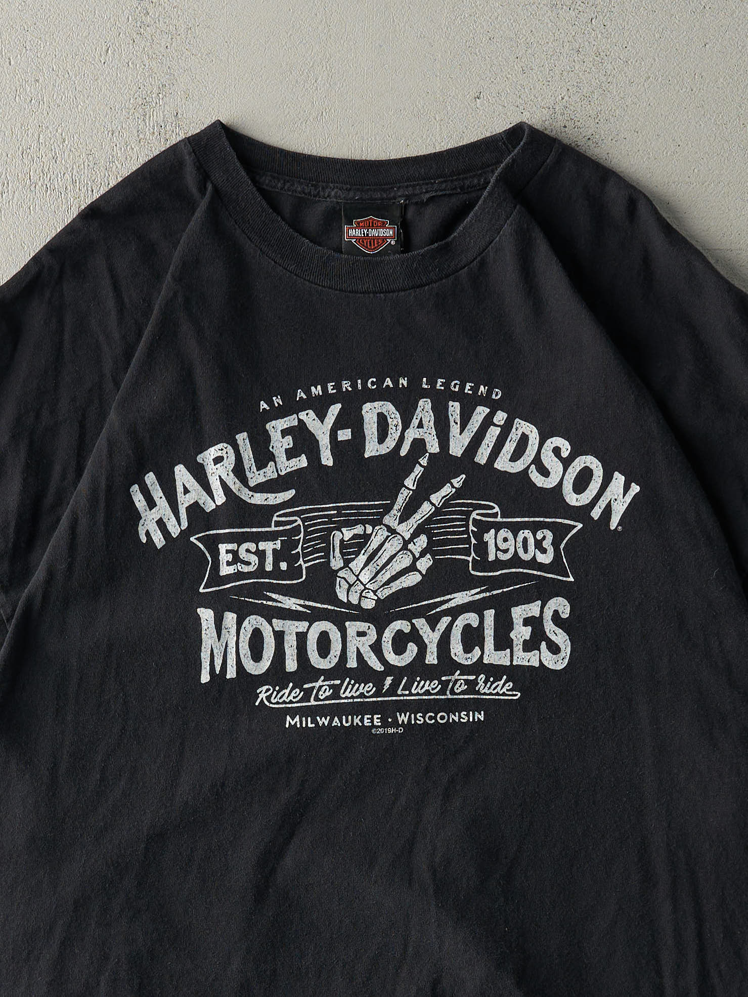 19' Black Amos Quebec Harley Davidson Tee (XXL)