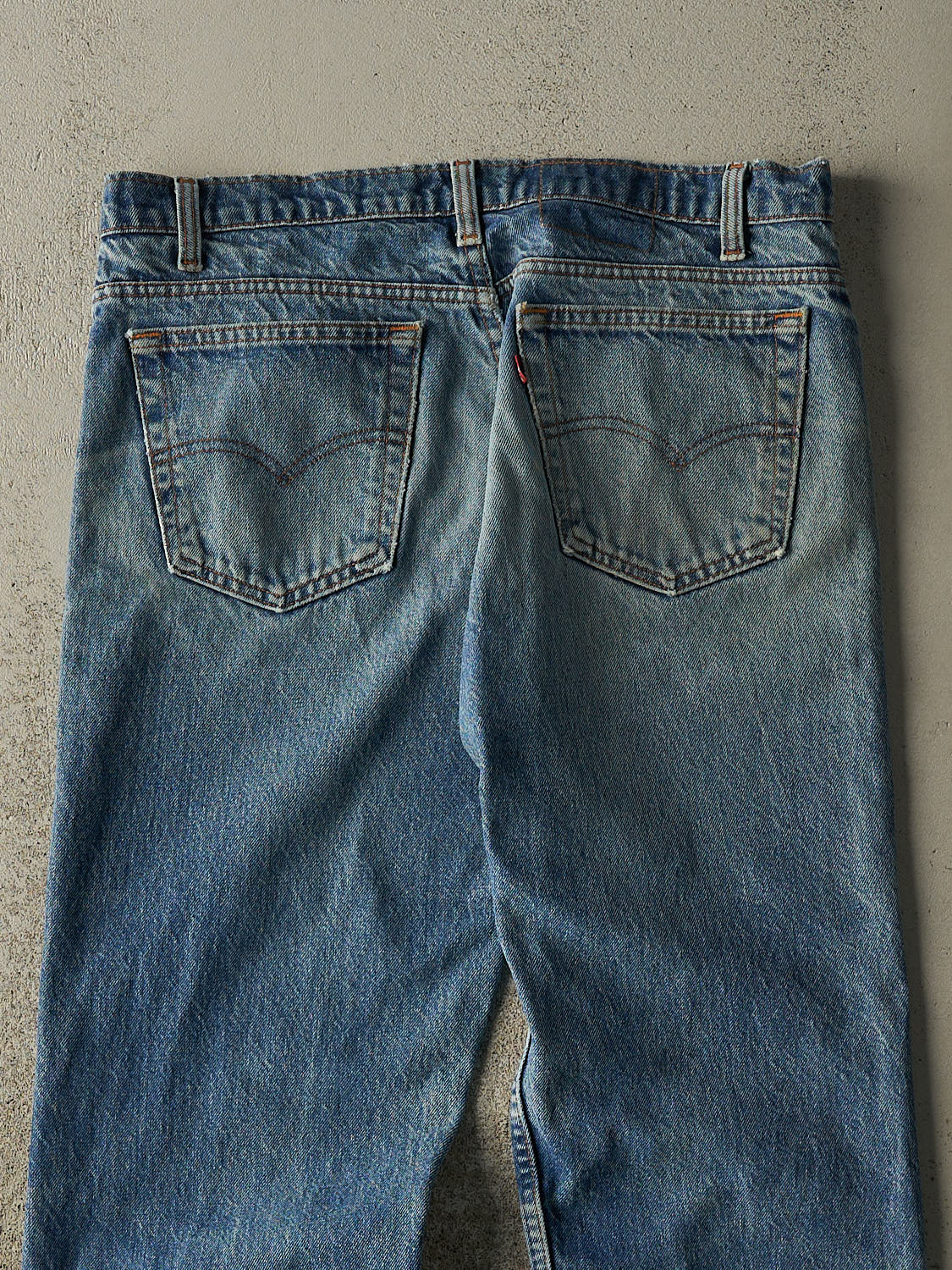 Vintage 80s Mid Wash Levi's Jeans (34x32)