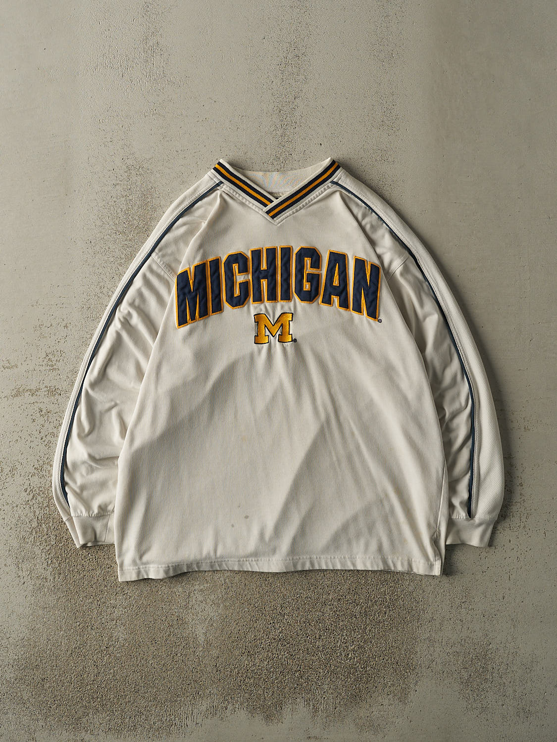 Vintage 90s White University of Michigan Embroidered Long Sleeve (L/XL)