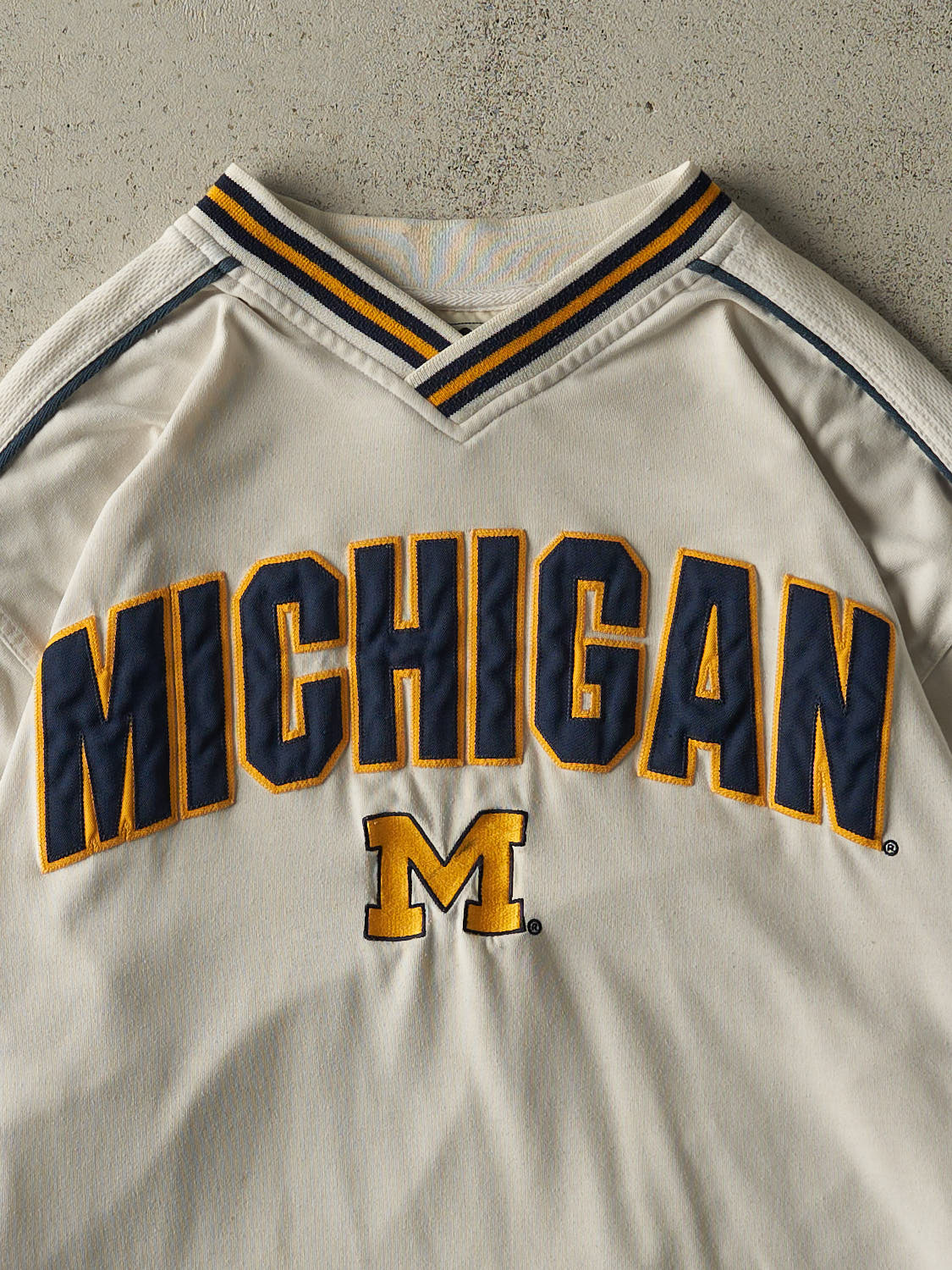 Vintage 90s White University of Michigan Embroidered Long Sleeve (L/XL)