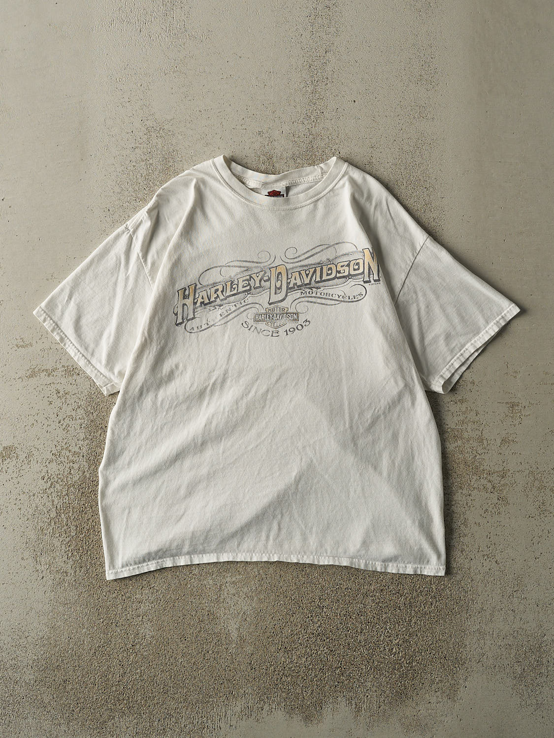 Vintage 12' White Kenosha, WI Harley Davidson Tee (M/L)