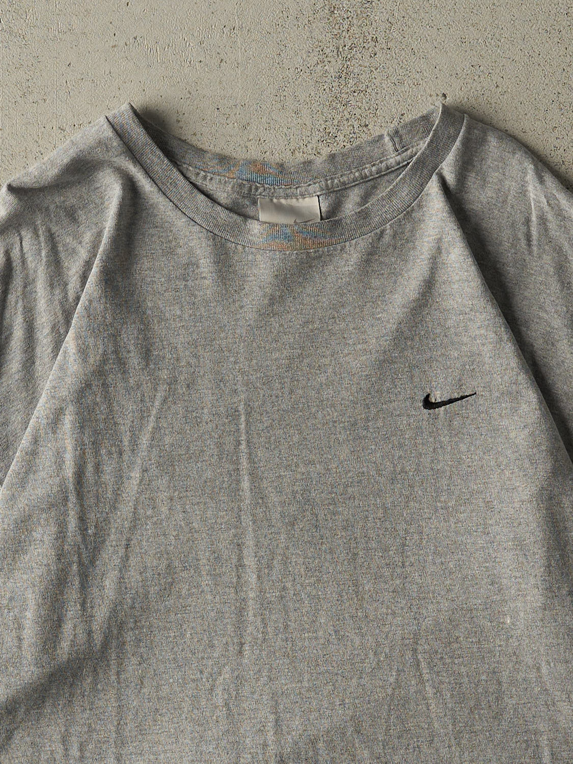 Vintage Y2K Grey Nike Embroidered Swoosh Tee (L/XL)