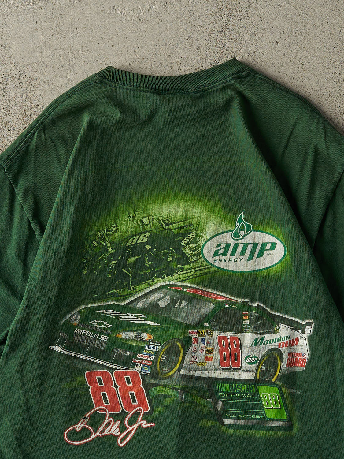 Vintage Y2K Green Dale Earnhardt Jr. Nascar Racing Tee (M/L)