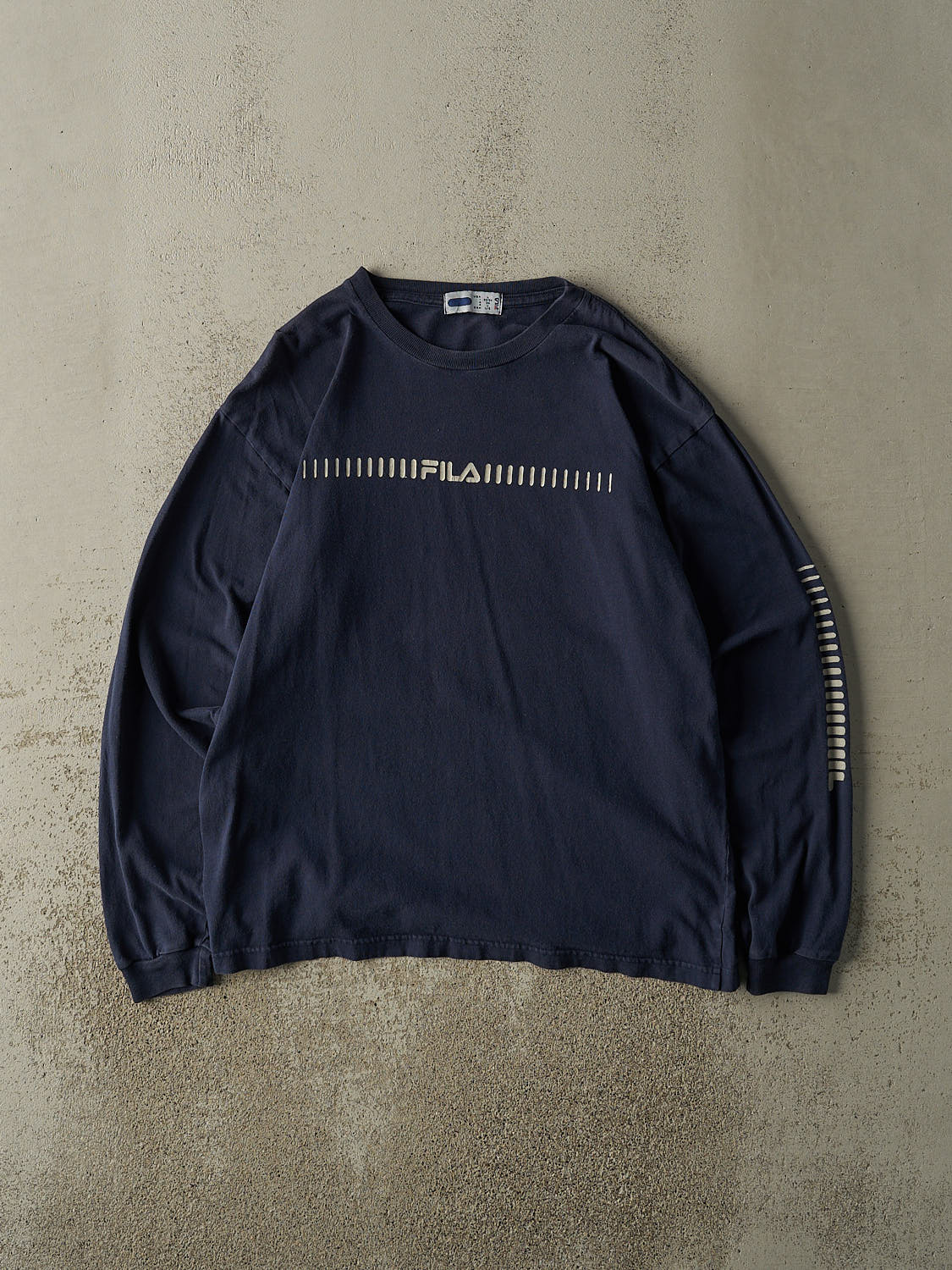 Vintage 90s Navy Blue Fila Long Sleeve (L/XL)