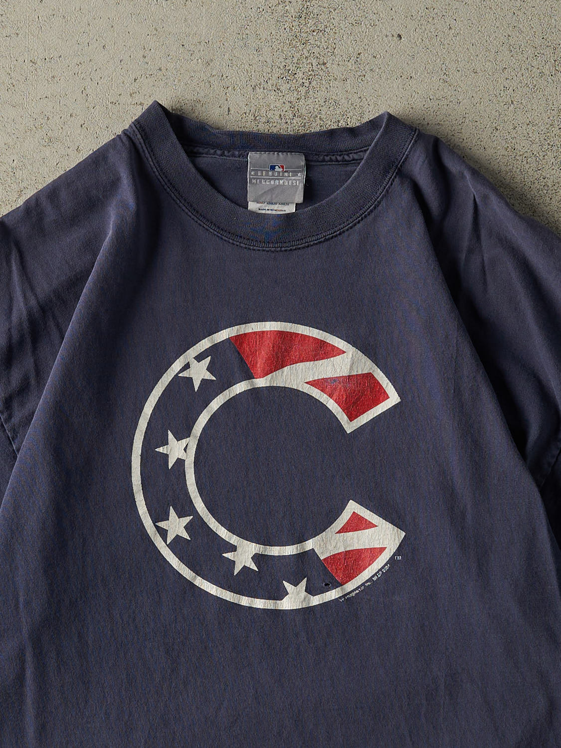 Vintage 04' Faded Navy Blue Chicago Cubs Tee (L)