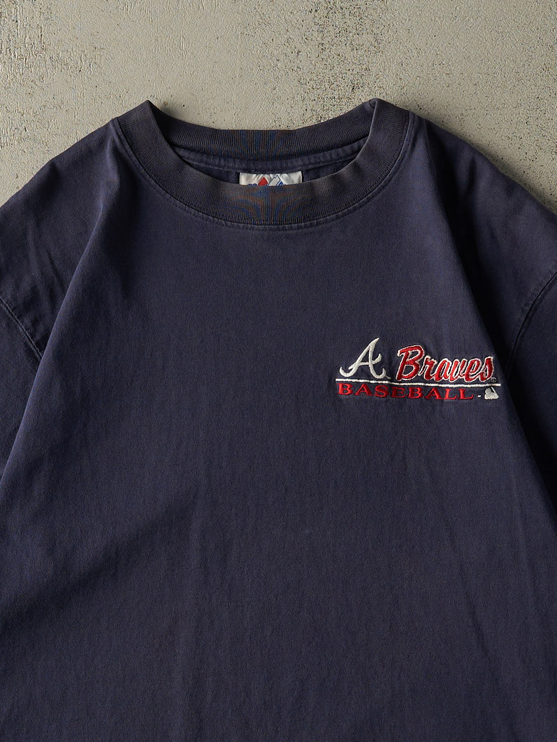 Vintage 90s Navy Blue Atlanta Braves Embroidered Tee (L/XL)