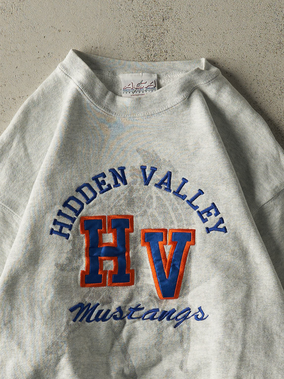 Vintage 90s Heather Grey Hidden Valley Mustangs Embroidered Crewneck (M/L)