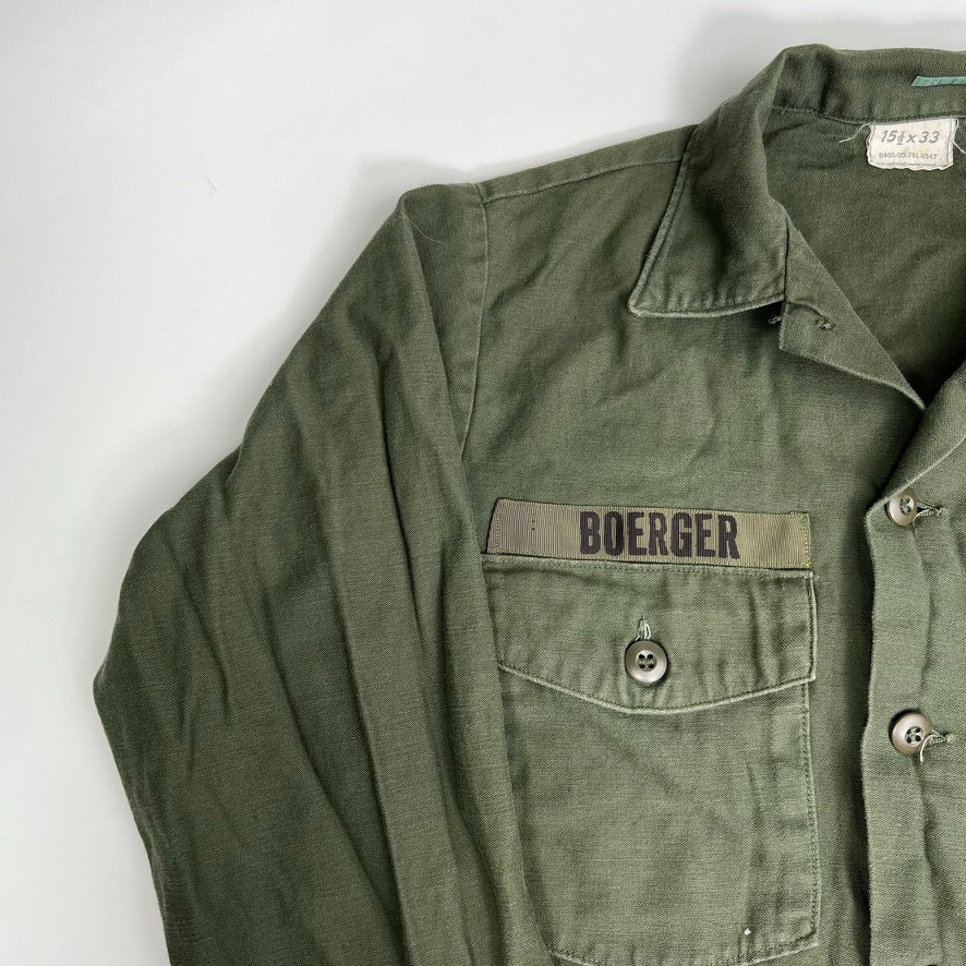 Vintage 70s Green ‘Boerger’ US Army Button Up long sleeve (S/M) | Rebalance Vintage.
