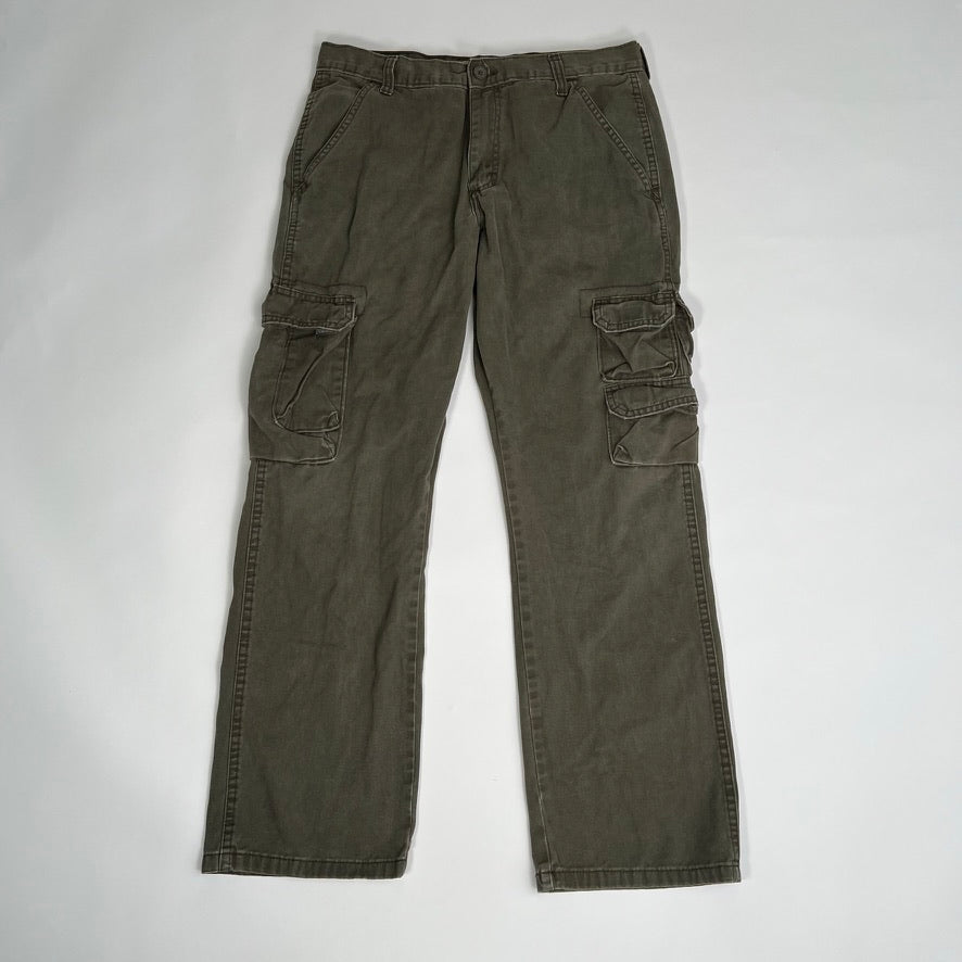 Vintage Military Wrangler Green Cargo Pants (32 x 30) | Rebalance Vintage.