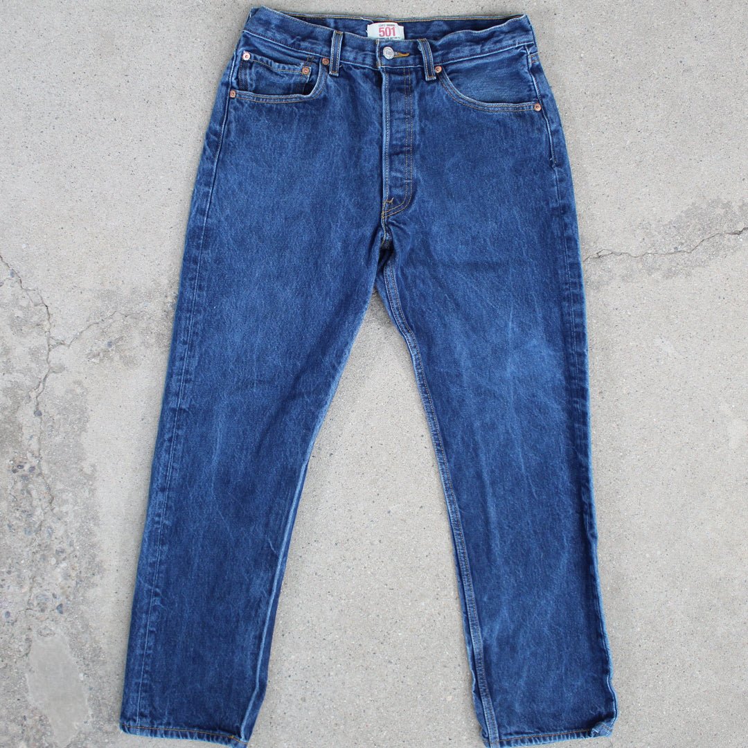Vintage Dark Blue 501 Levi Jeans (32 x 32) | Rebalance Vintage.