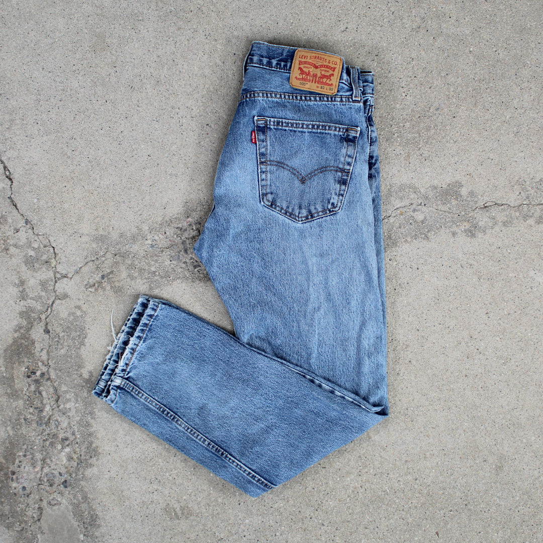 Vintage Blue 505 Levi Jeans (33 x 32) | Rebalance Vintage.