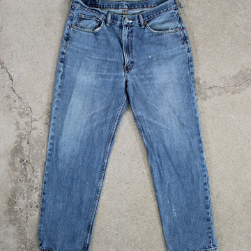 Vintage Blue 550 Levi Jeans (34 x 32) | Rebalance Vintage.