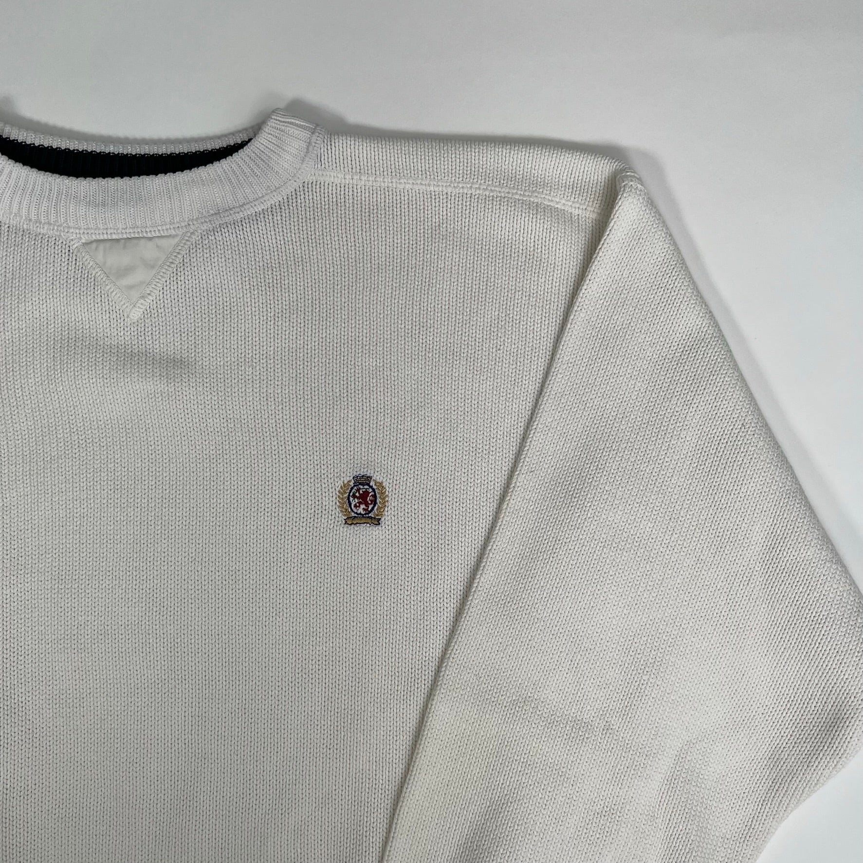 Vintage White Tommy Hilfiger Knit Sweater (L) | Rebalance Vintage.