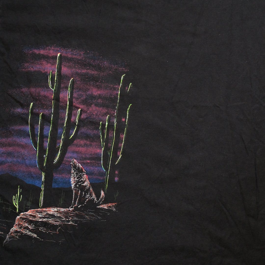 VIntage 90s Desert Wolf Howling Tee | Rebalance Vintage.