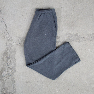 Vintage  Dark Grey Nike Check Sweatpants (L) | Rebalance Vintage.