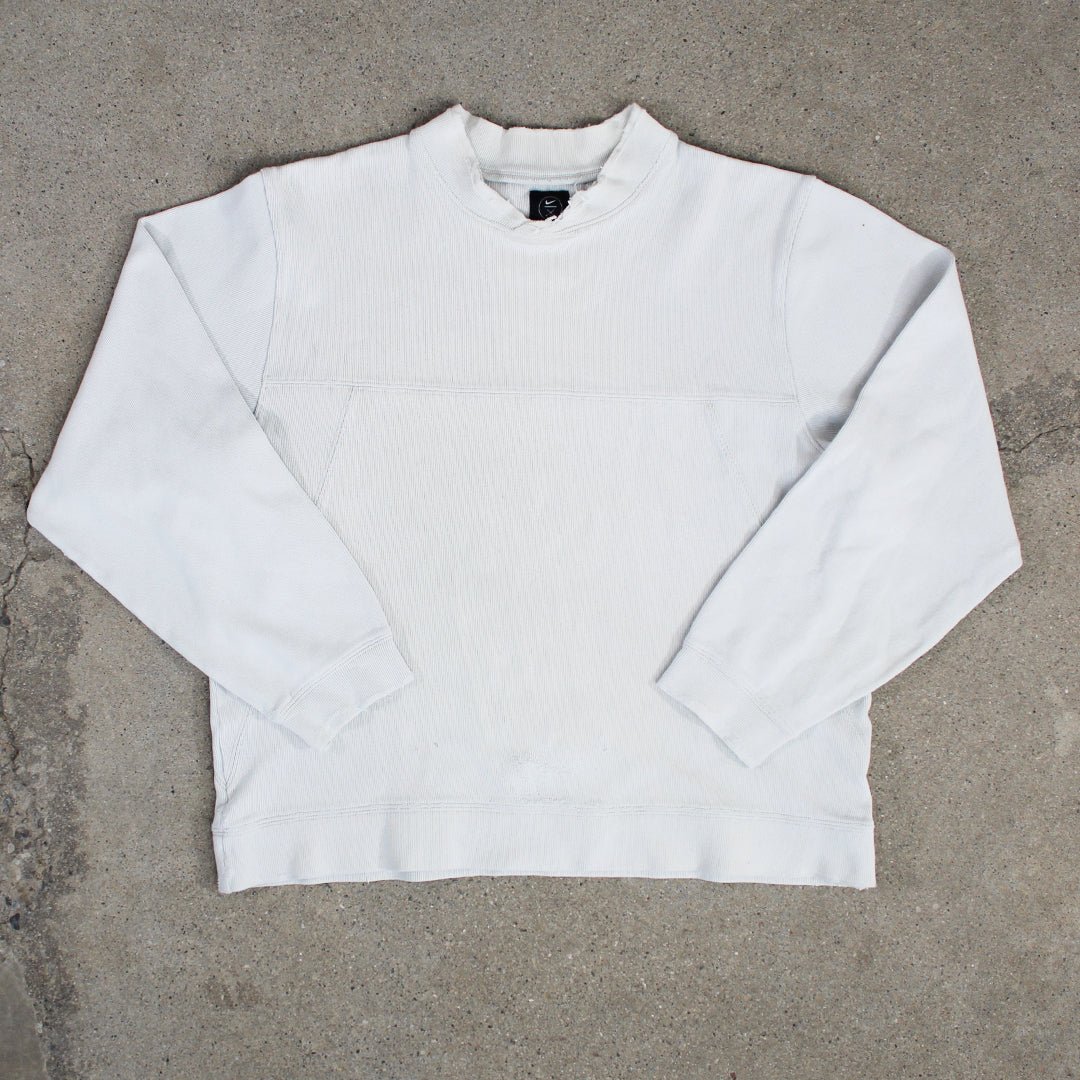 Vintage White Rugged Nike Crewneck | Rebalance Vintage.
