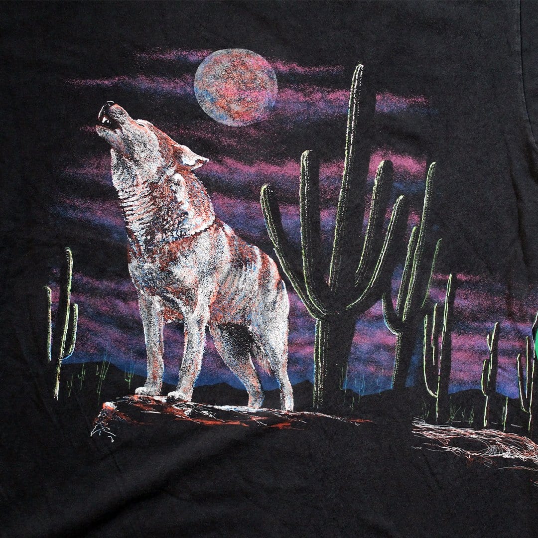 VIntage 90s Desert Wolf Howling Tee | Rebalance Vintage.