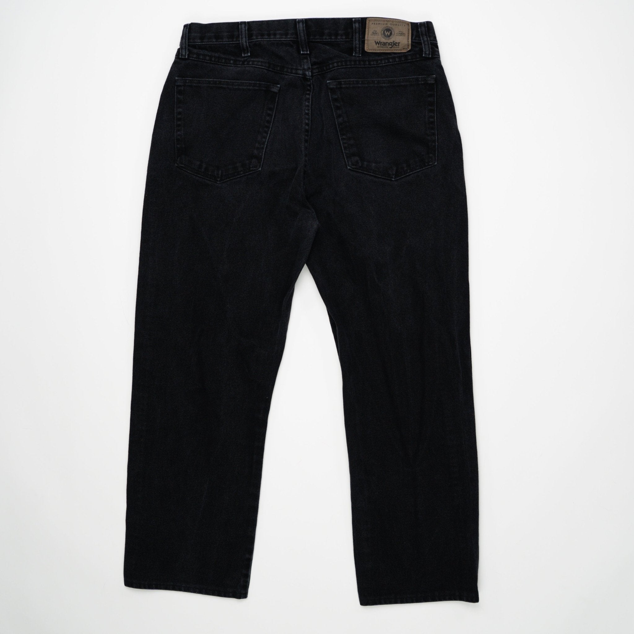 Vintage Black Wrangler Jeans (34 x 32) | Rebalance Vintage.