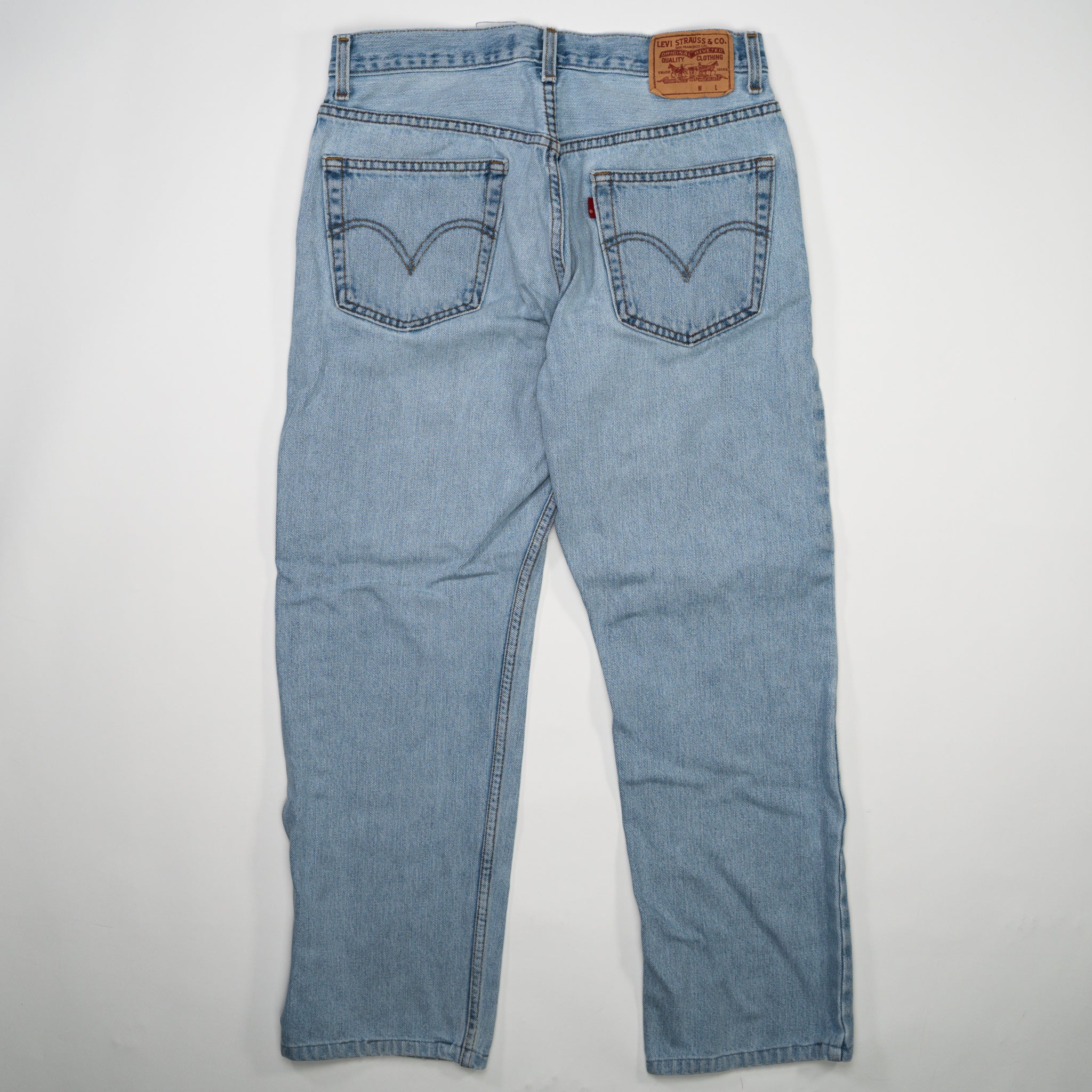 Vintage Light Blue Regular Fit Levi Jeans (32 x 28)