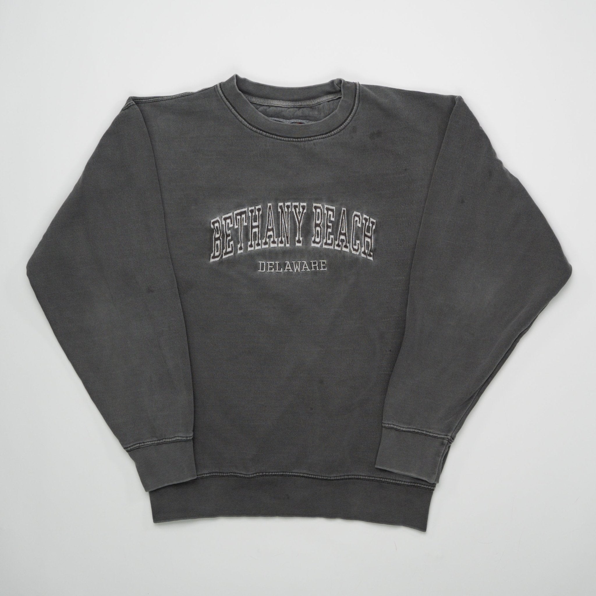 Vintage Washed Grey Bethany Beach Delaware Crewneck (M) | Rebalance Vintage.