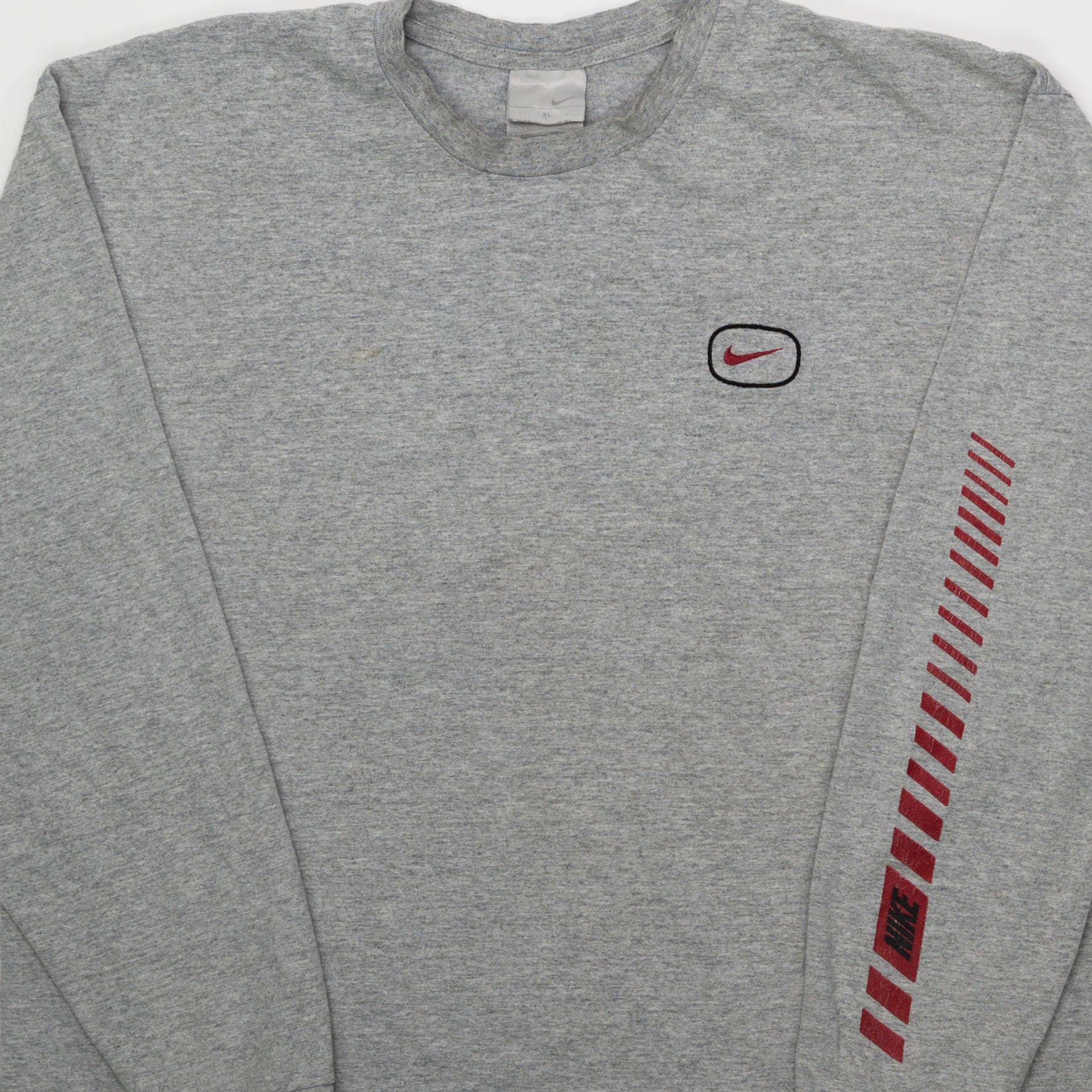 Vintage Grey Y2K Nike Long Sleeve (L) | Rebalance Vintage.