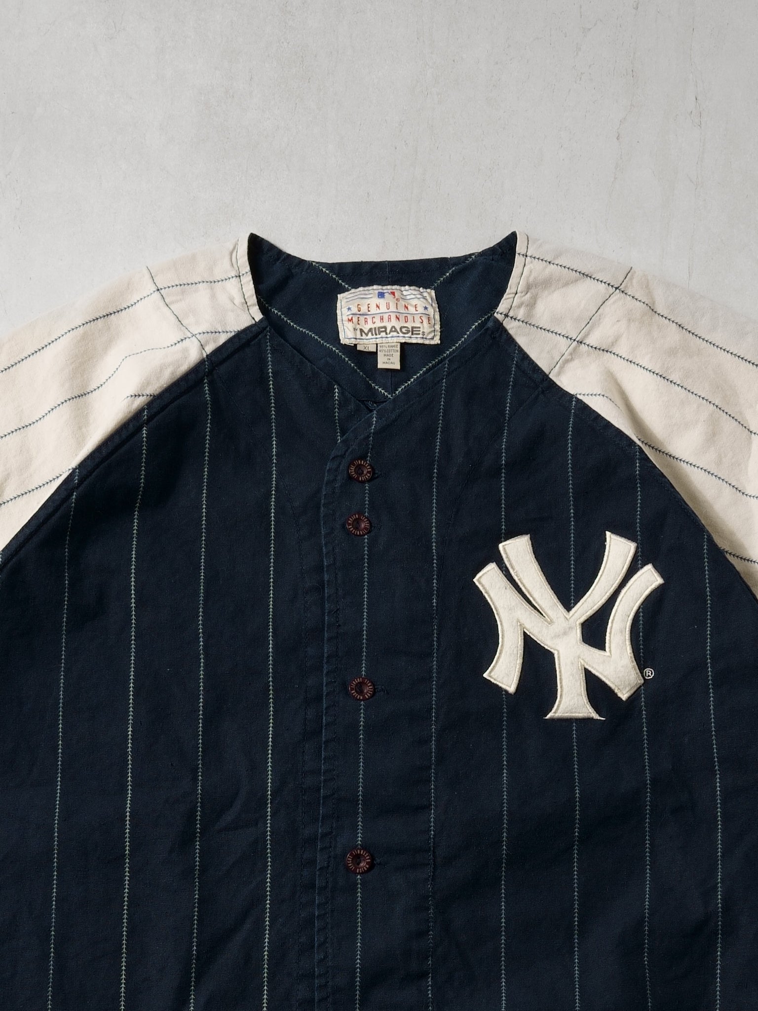 Vintage 90s Navy Blue and White Striped New York Yankees Baseball Jersey (L)