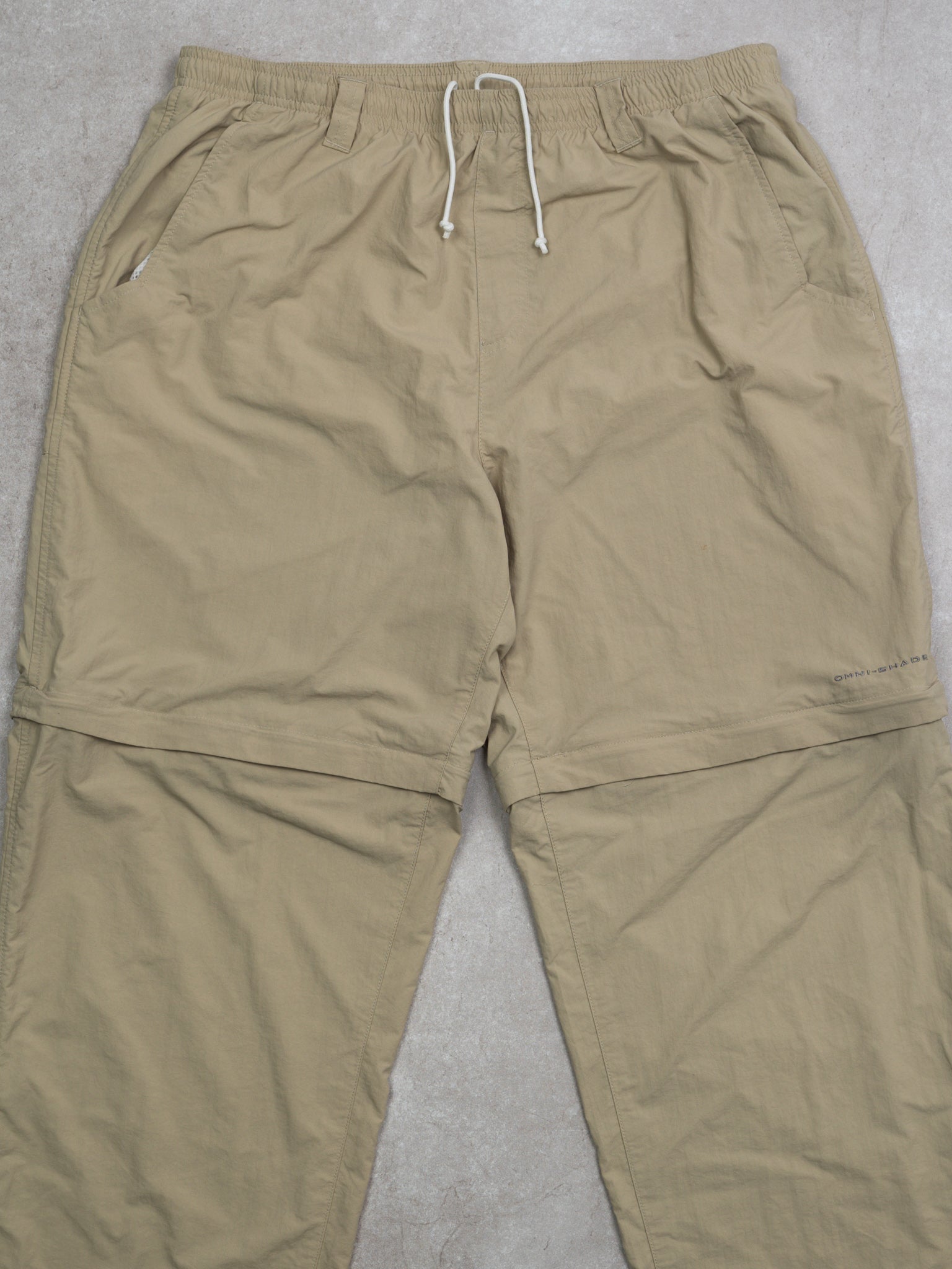 Vintage 00s Beige Columbia 2 in 1 PFG Windbreaker Baggy Pants (34-36 x 30)