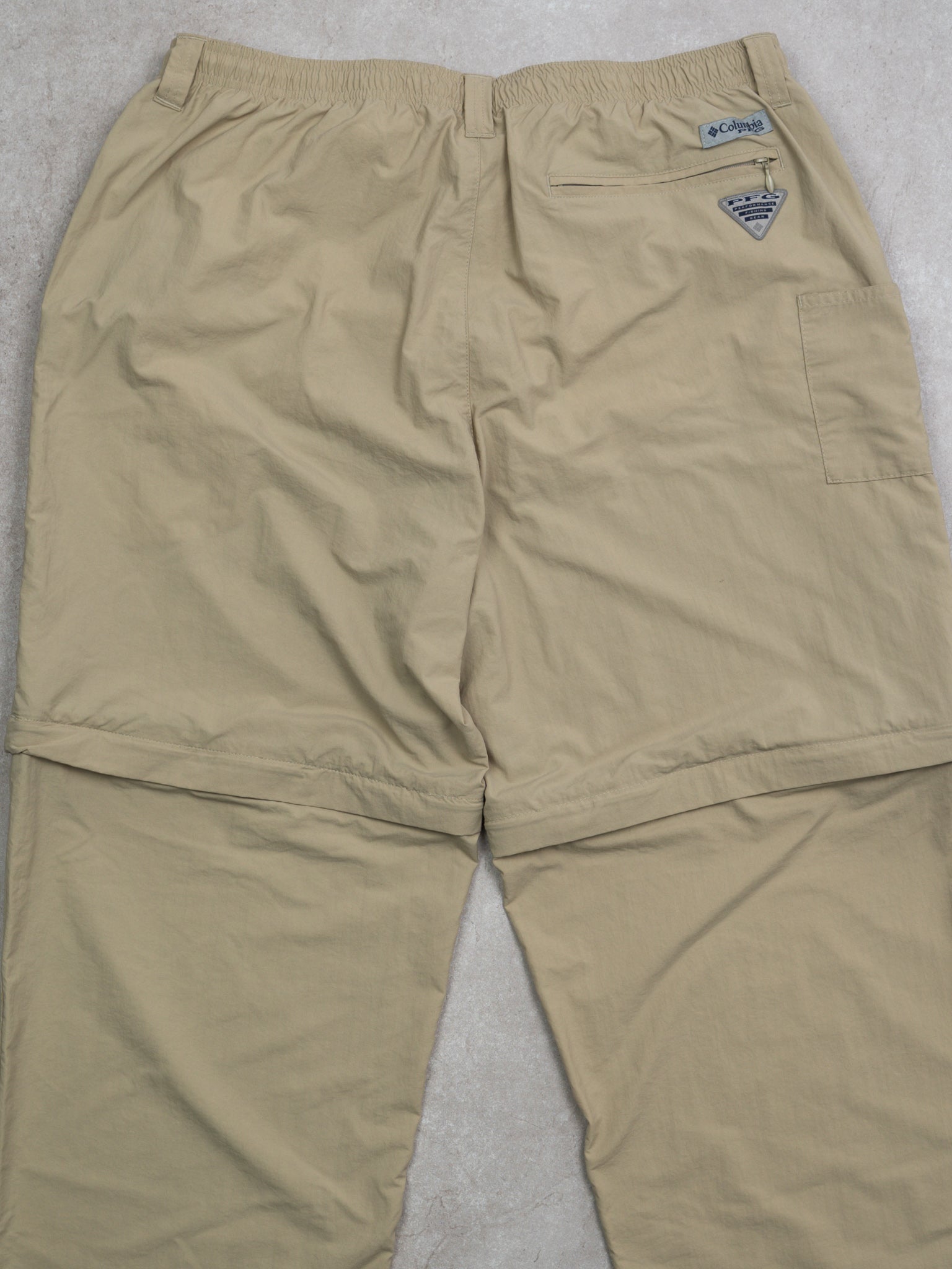 Vintage 00s Beige Columbia 2 in 1 PFG Windbreaker Baggy Pants (34-36 x 30)