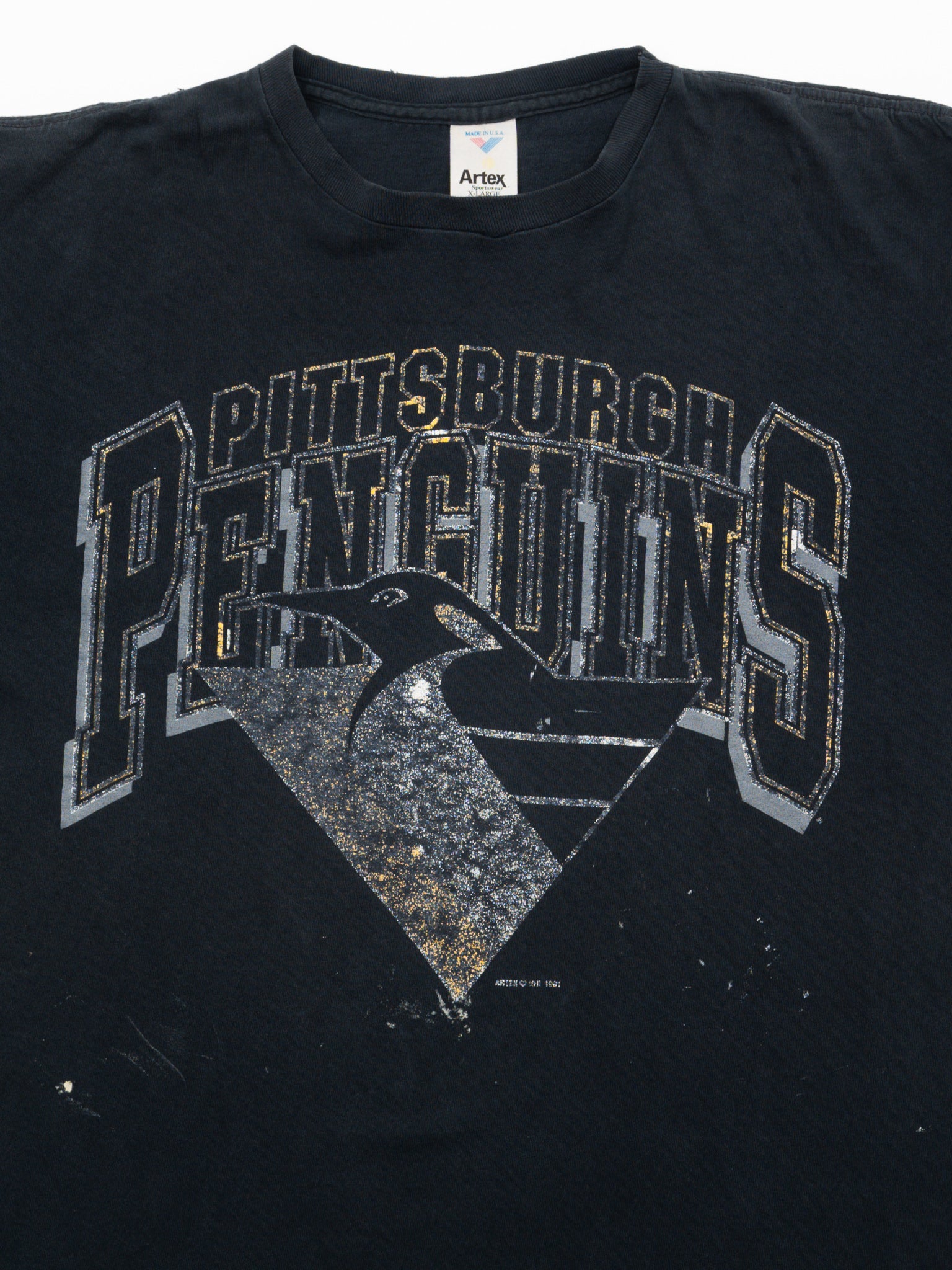 Vintage 90s Black Faded Pittsburgh Penguins Tee (L)