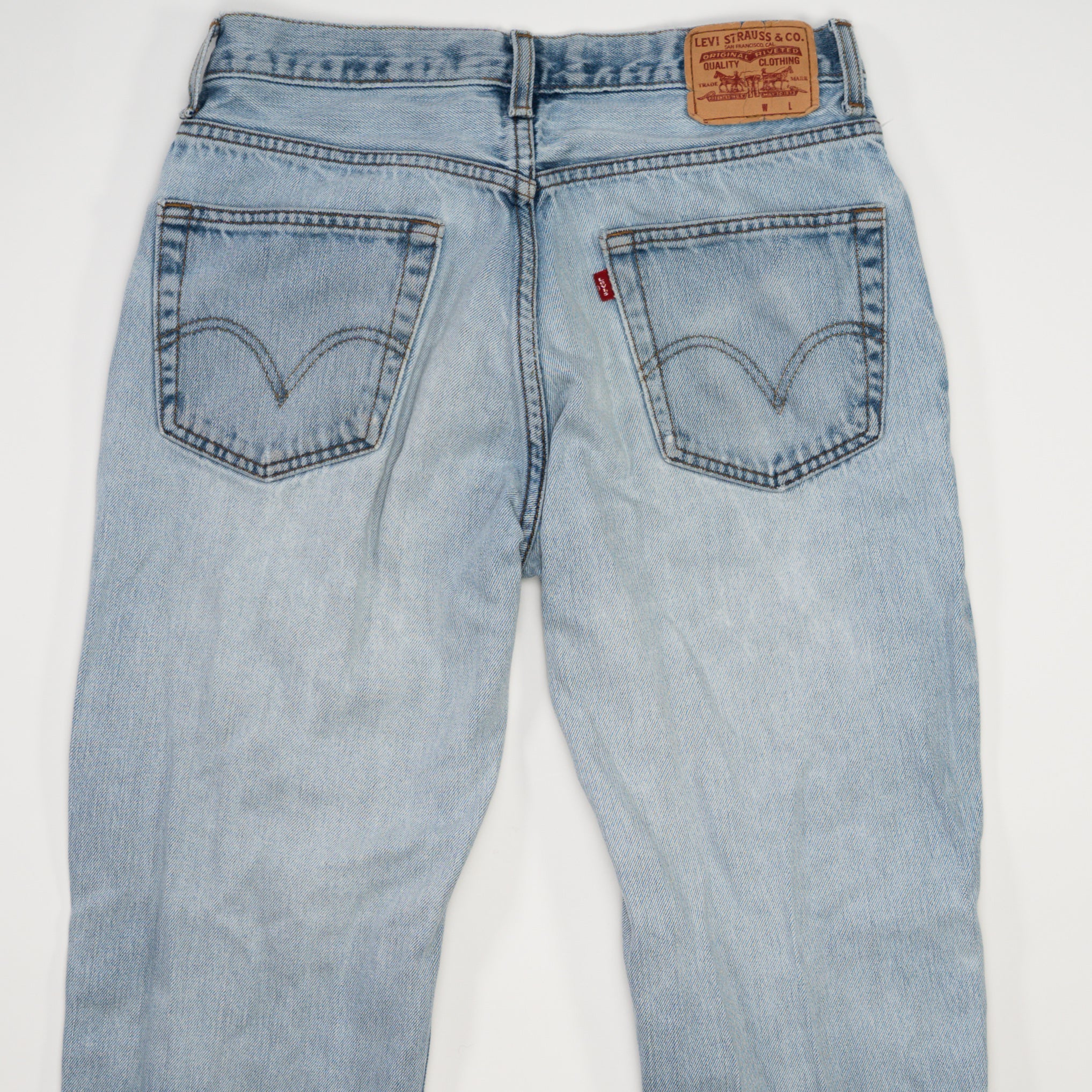 Vintage Light Blue Levi Relax Fit  Ripped Jeans (32 x 34)