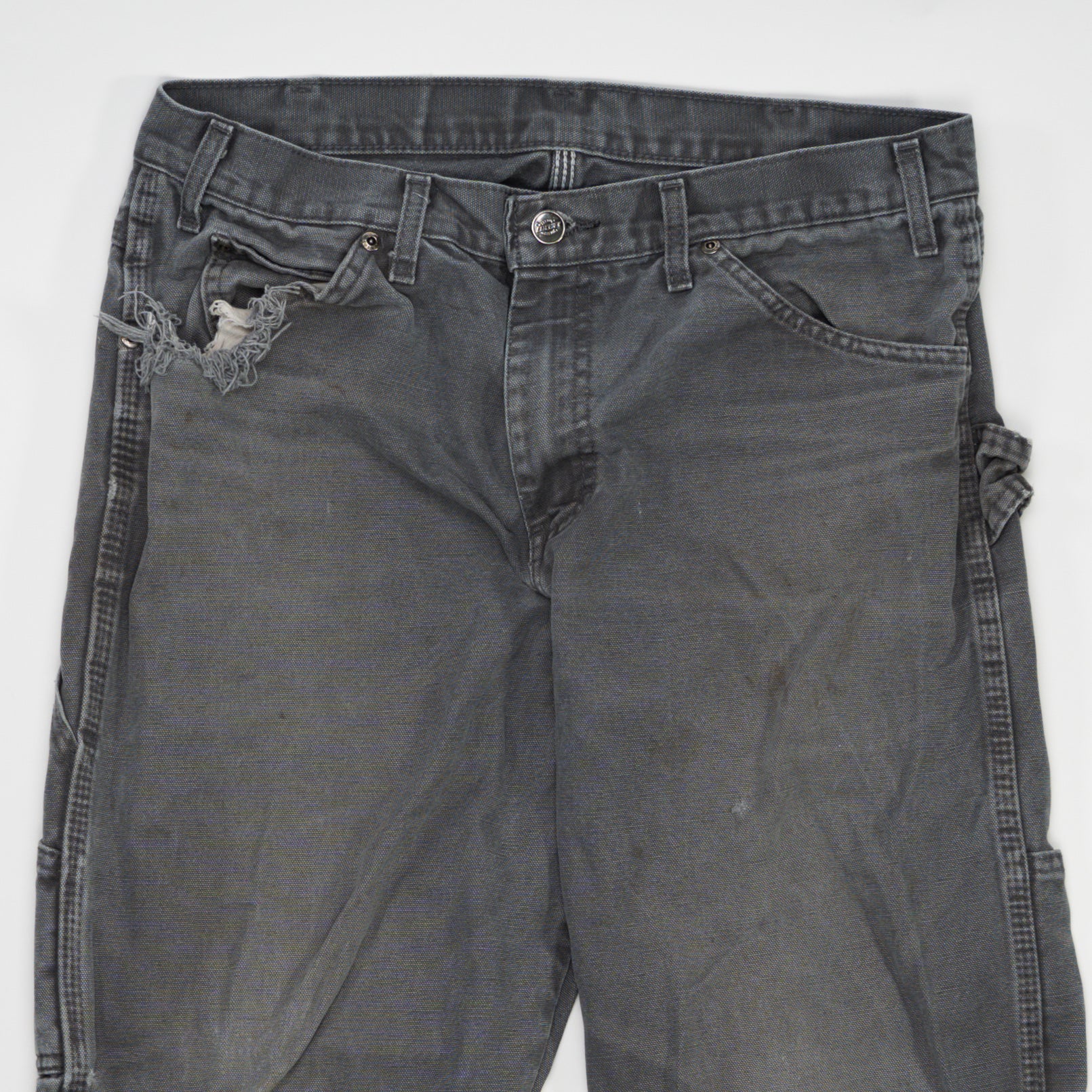 Vintage Grey Dickies Ripped Cargo Jeans (32 x 32) | Rebalance Vintage.