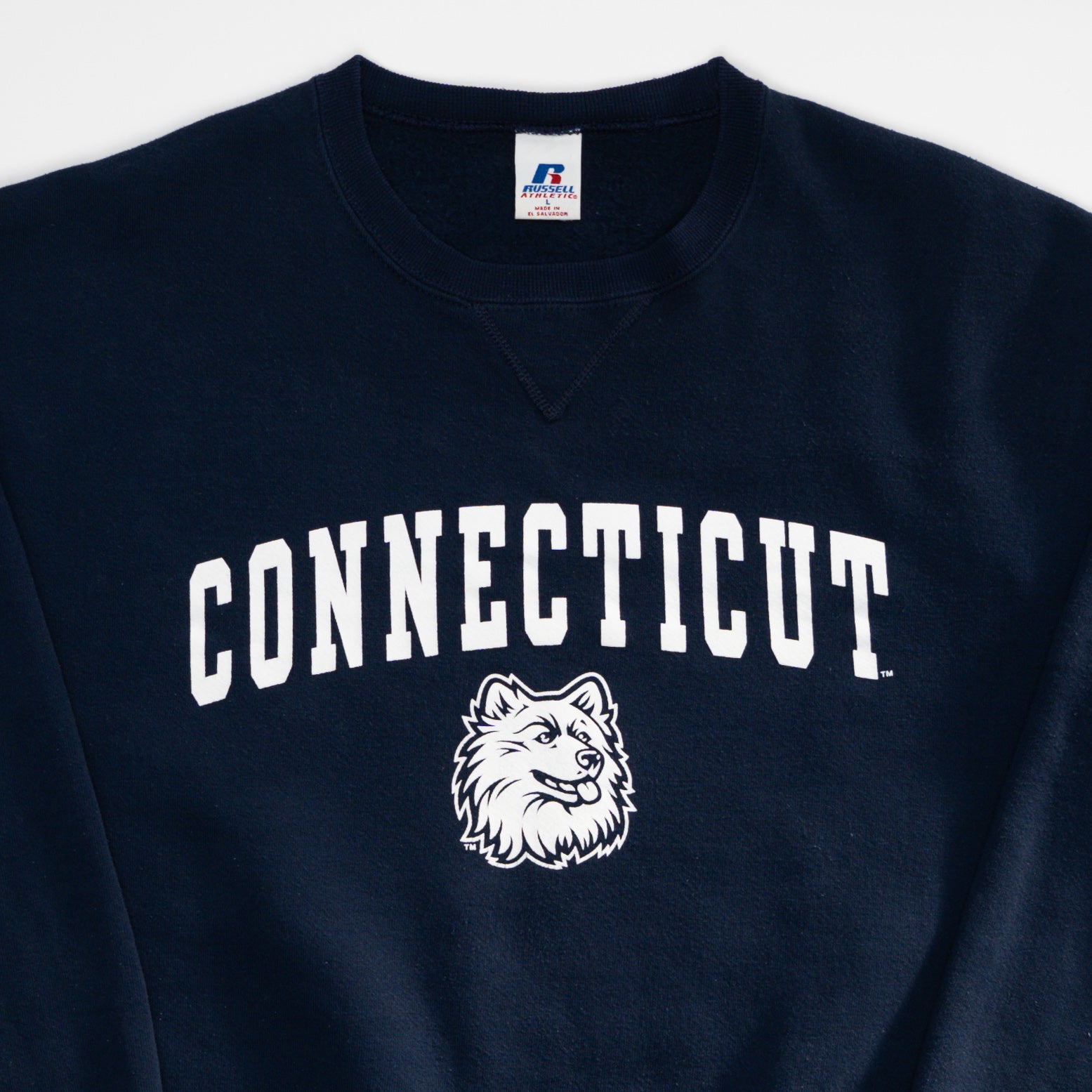 Vintage Blue Connecticut Huskies x Russell Athletics Crewneck (M/L) | Rebalance Vintage.
