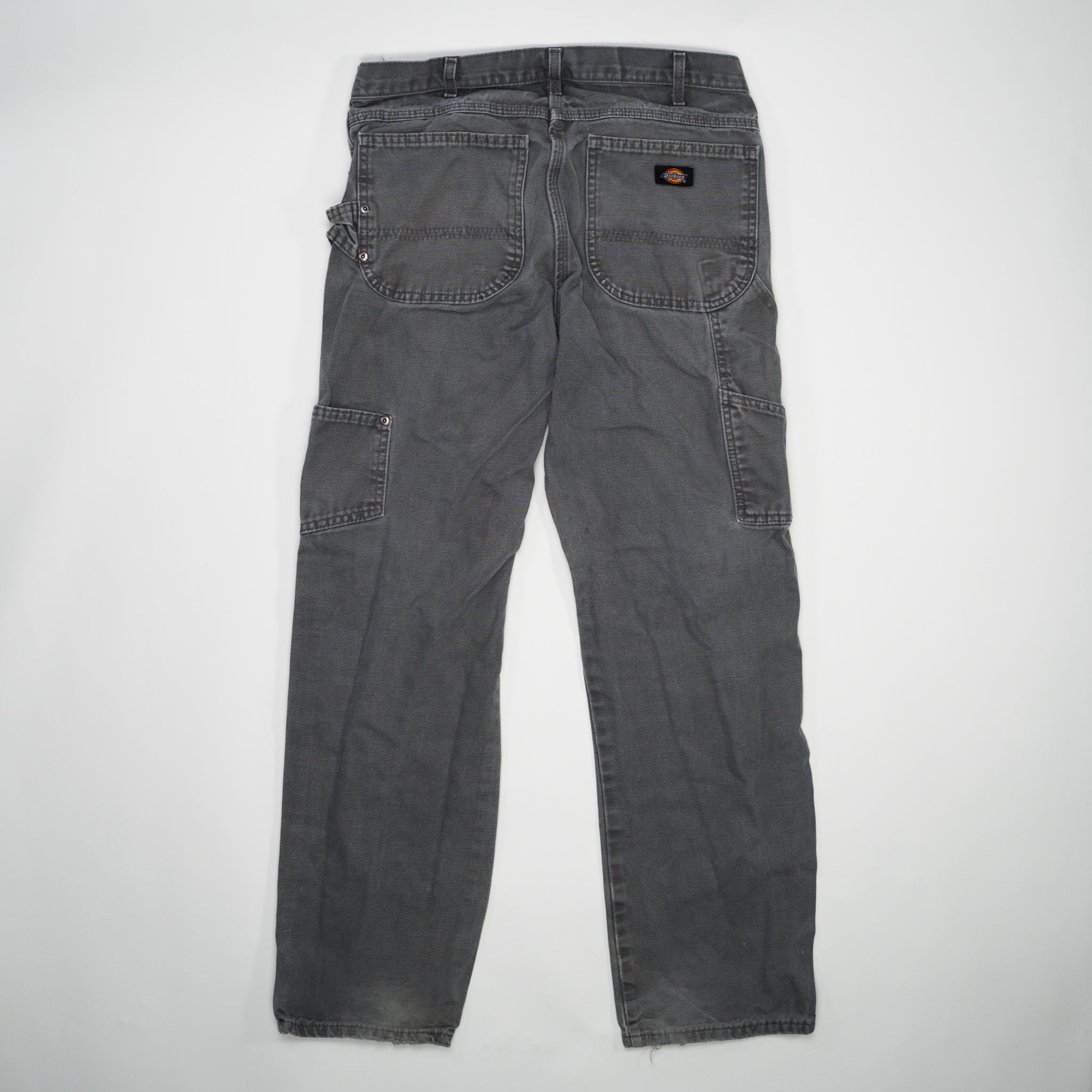 Vintage Grey Dickies Ripped Cargo Jeans (32 x 32) | Rebalance Vintage.