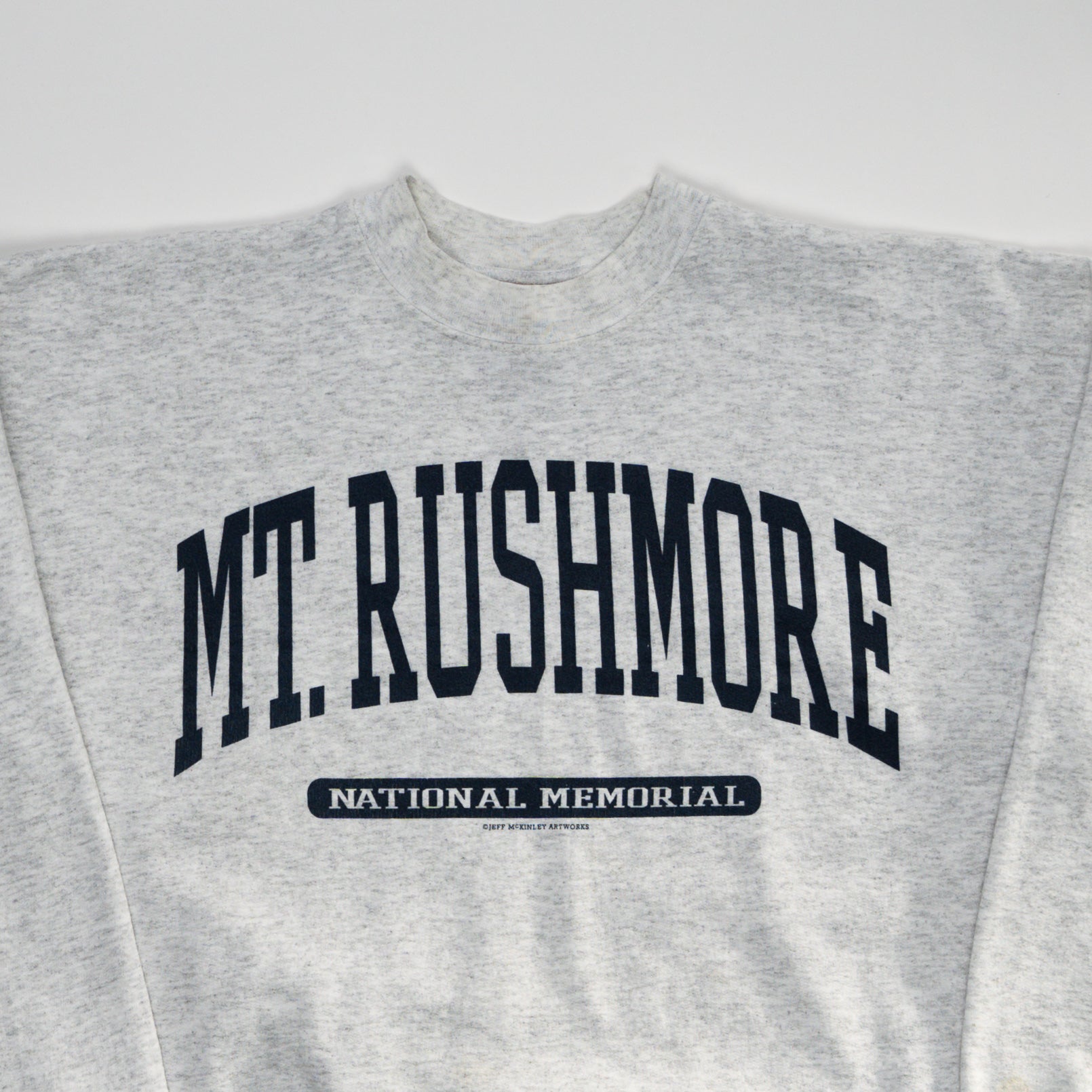 Vintage Grey Mt. Rushmore Crewneck (M) | Rebalance Vintage.