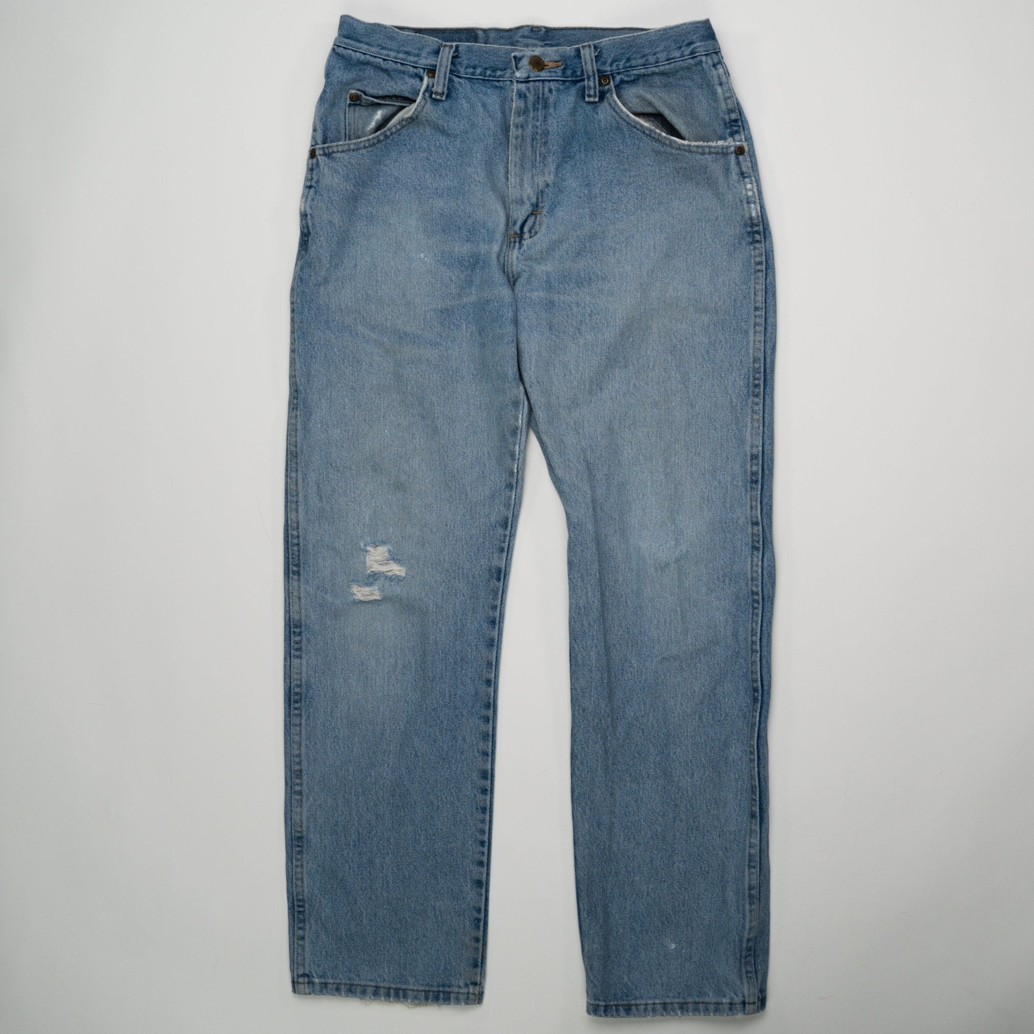 Vintage Light Blue Wrangler Jeans (32 x30) | Rebalance Vintage.