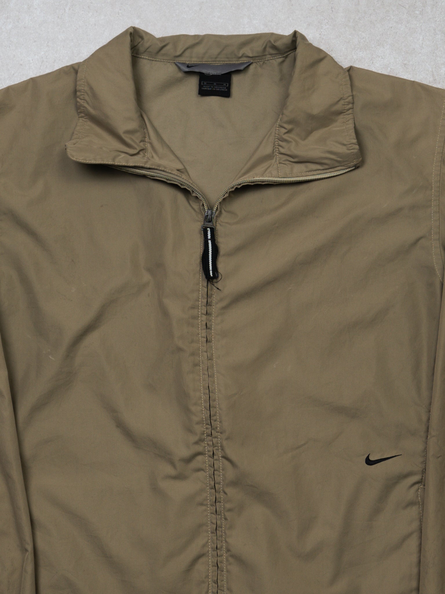 Vintage 00s Beige + Black Nike Windbreaker (L)