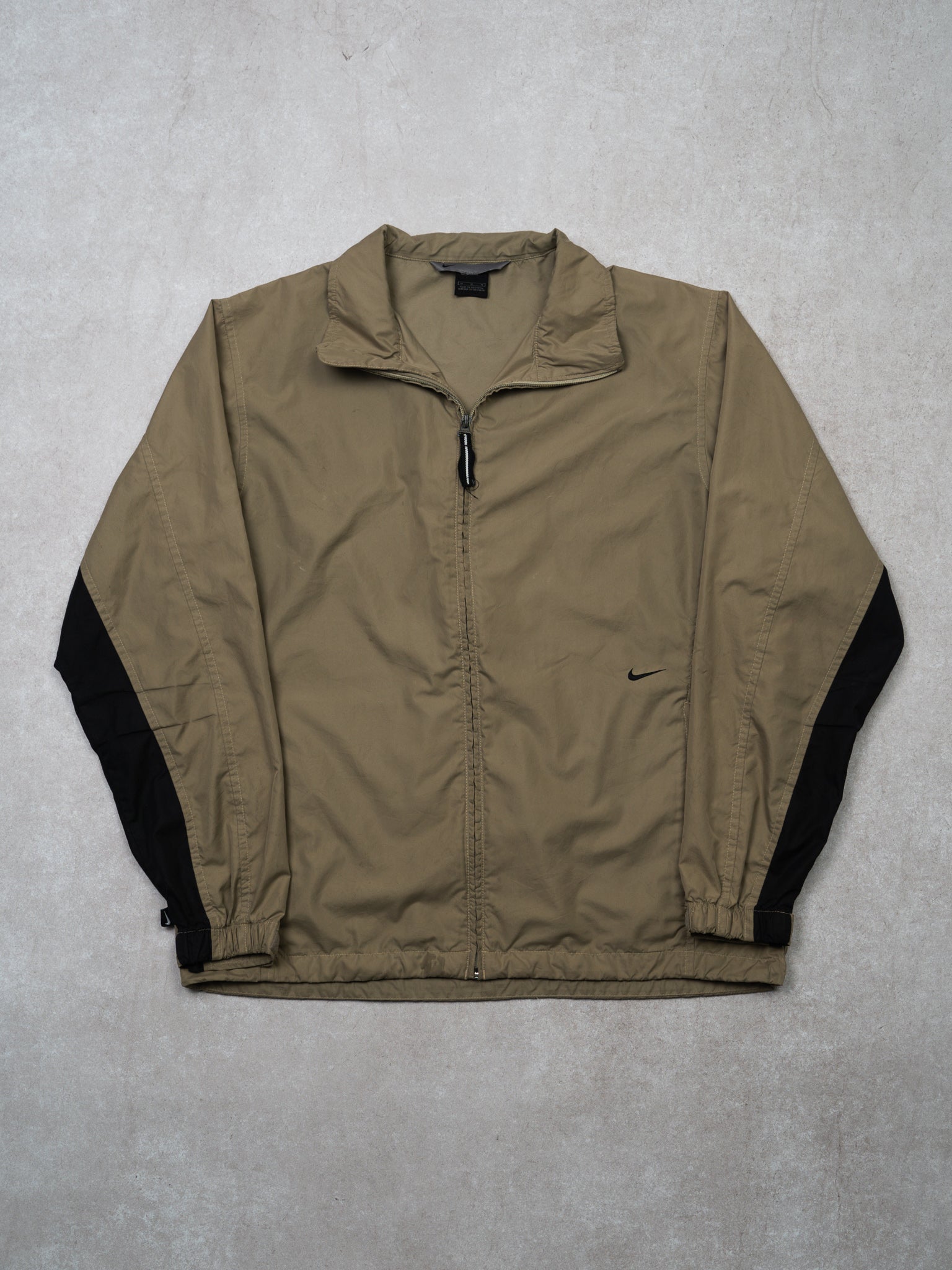 Vintage 00s Beige + Black Nike Windbreaker (L)